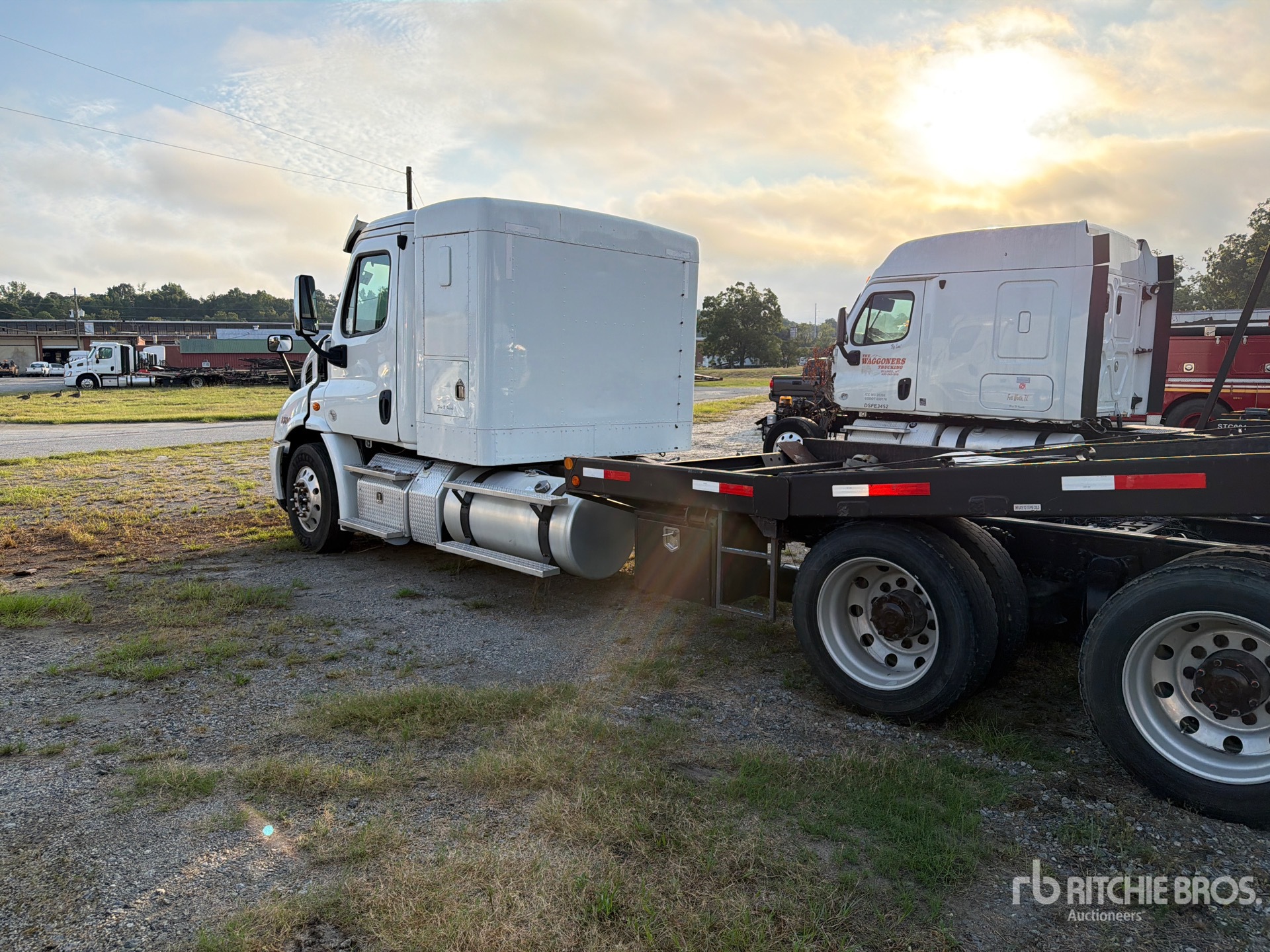 2018 Freightliner CASCADIA 113