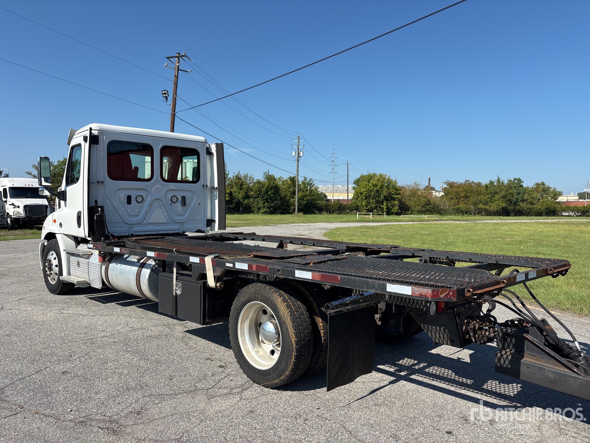 2019 Freightliner CASCADIA 113