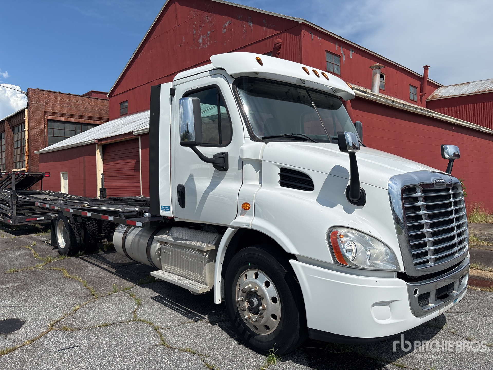 2019 Freightliner Cascadia 113