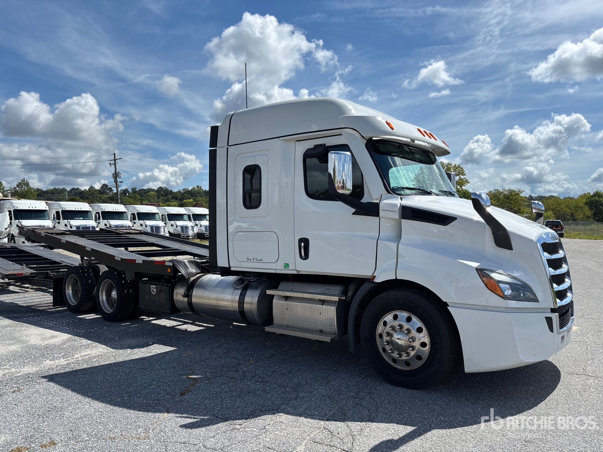 2023 Freightliner CASCADIA 116