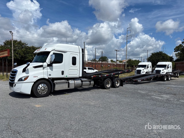 2023 Freightliner Cascadia 116 6x4 Sleeper Car Carrier Truck