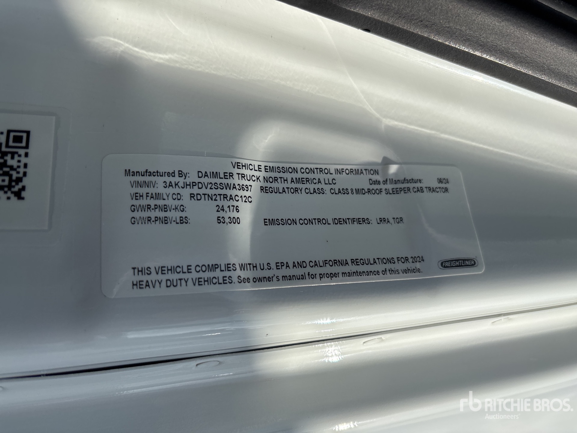 2025 Freightliner CASCADIA 116