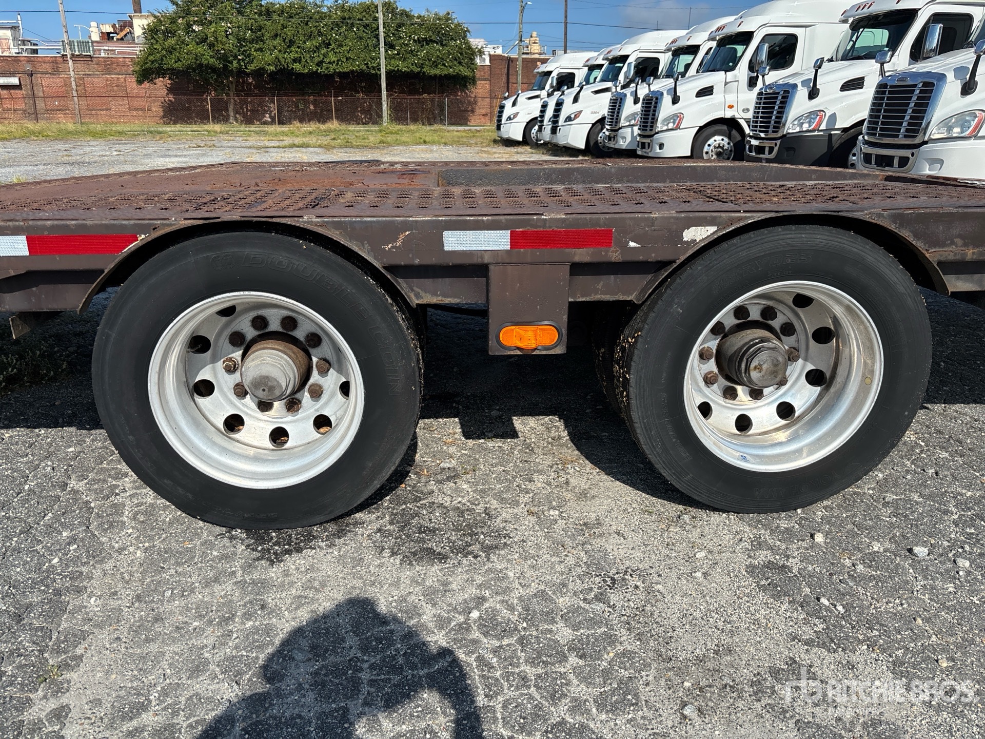 2002 Nuvan T/A Open