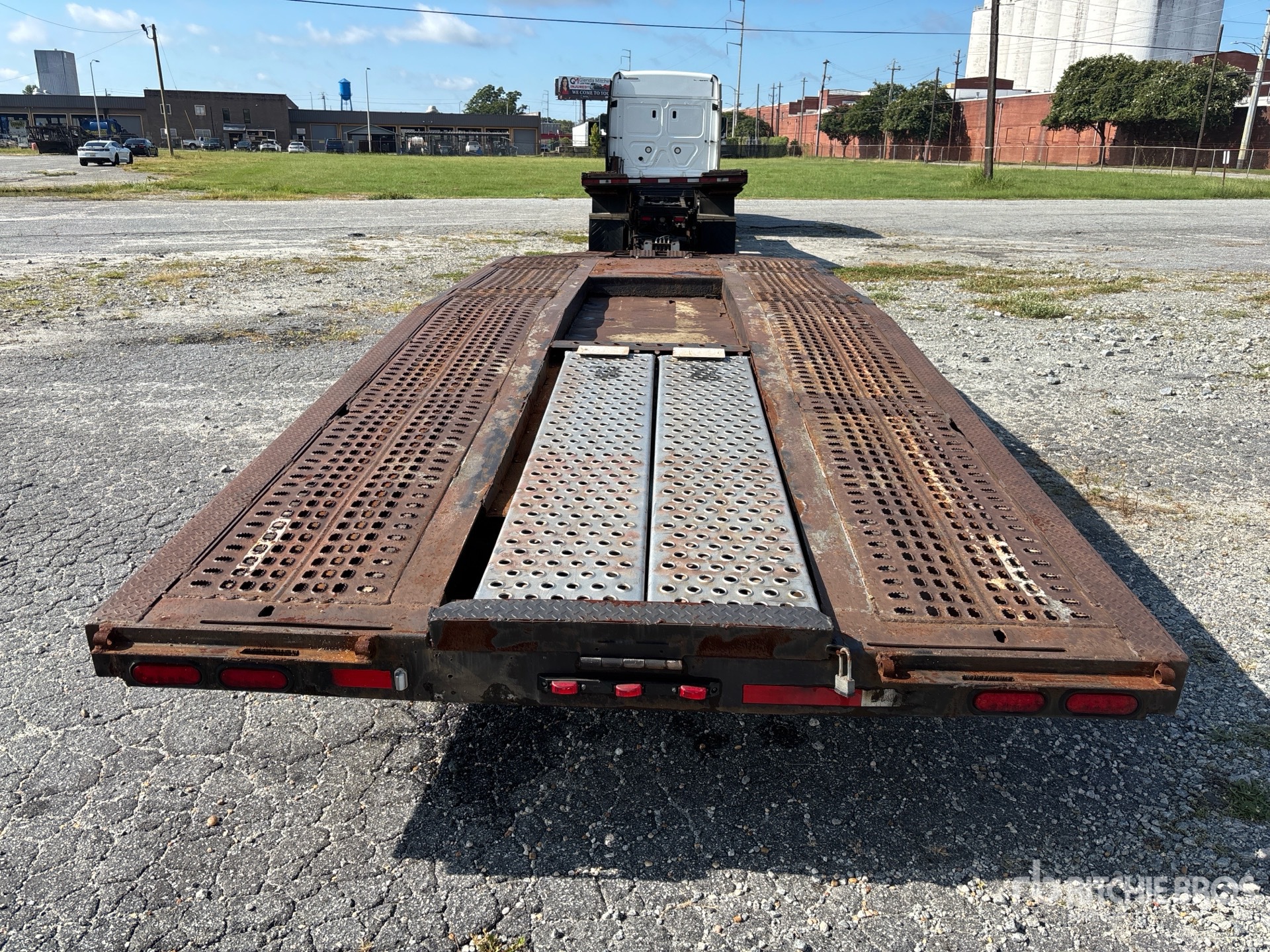2002 Nuvan T/A Open