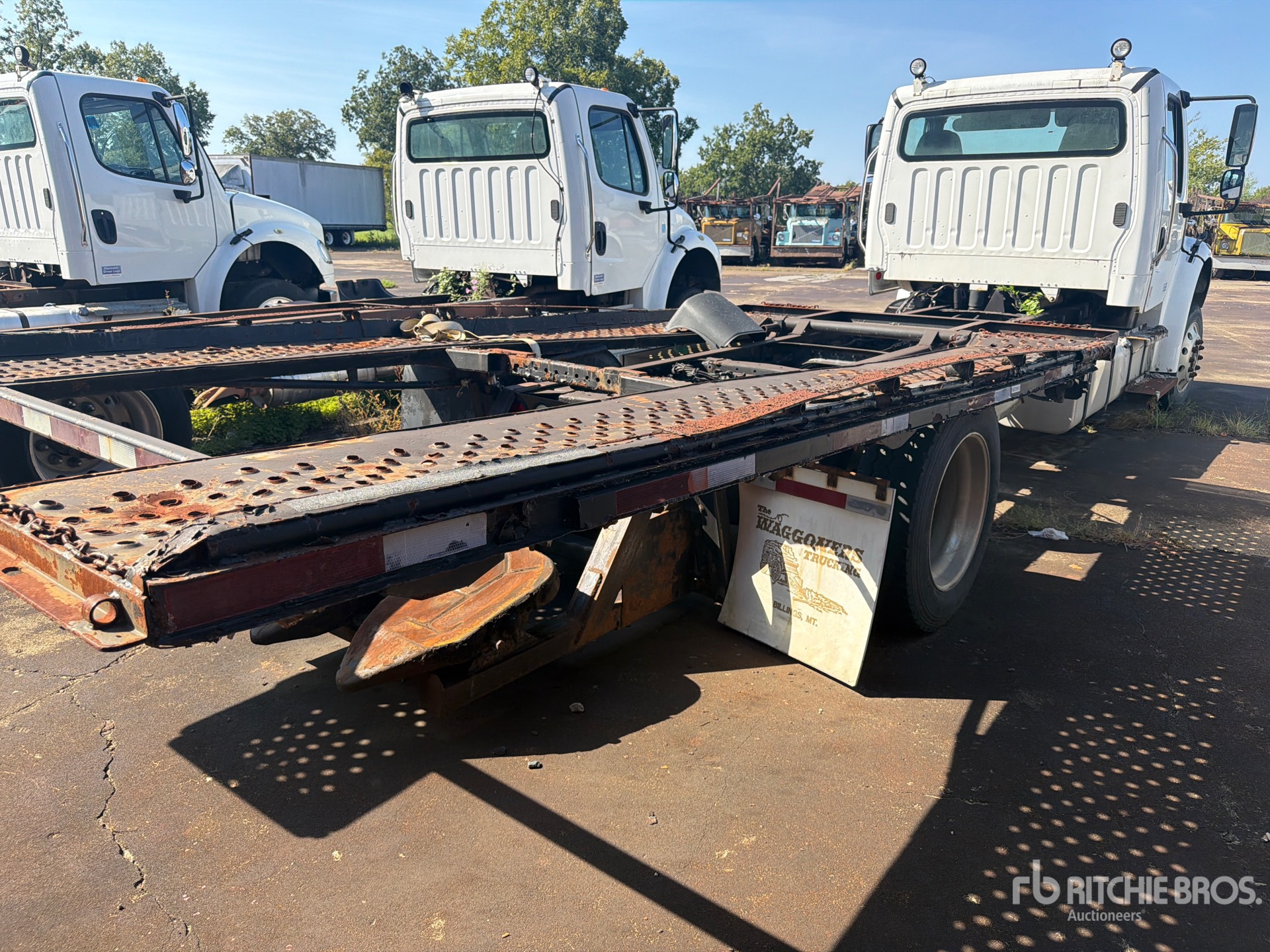 2015 Freightliner M2 106