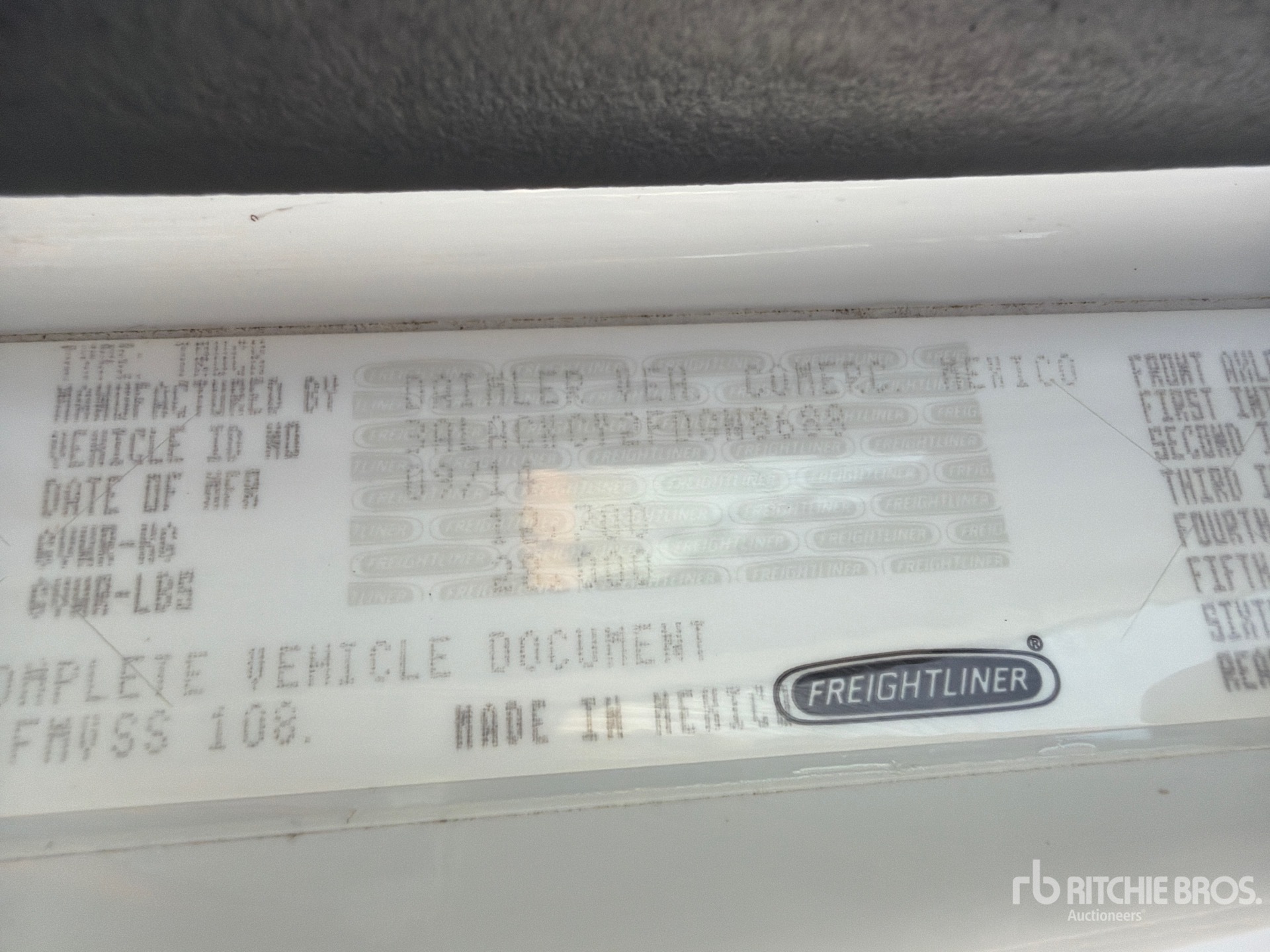 2015 Freightliner M2 106