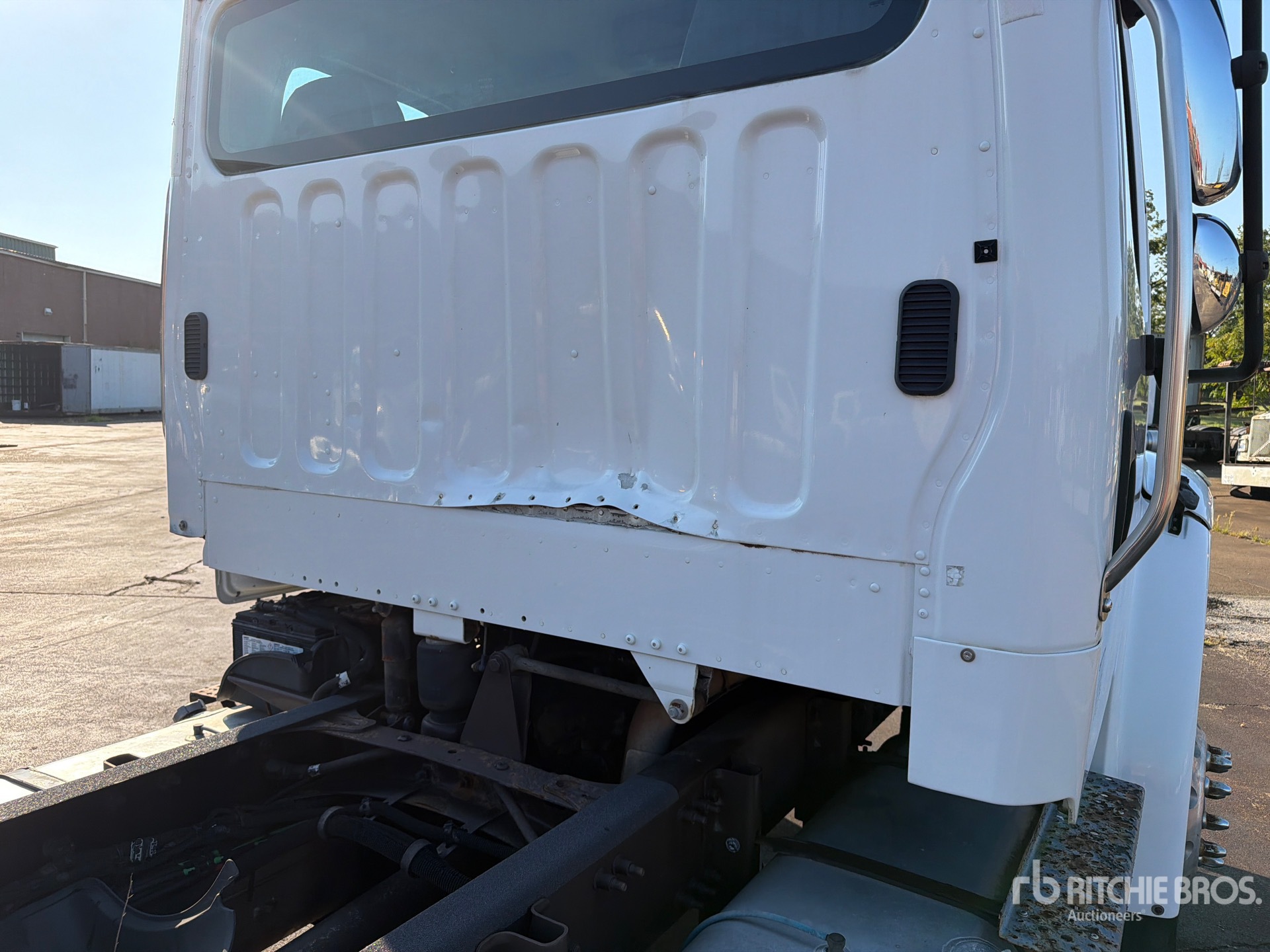 2015 Freightliner M2 106