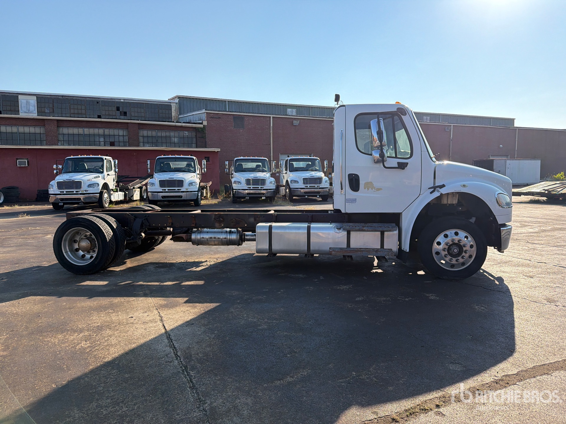 2015 Freightliner M2 106