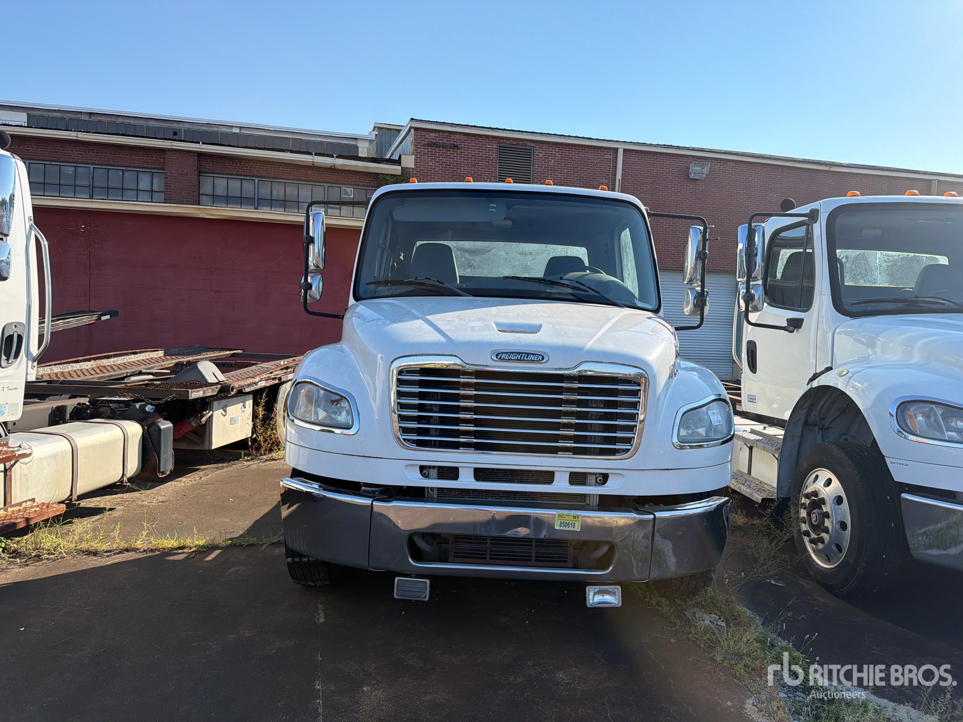 2015 Freightliner M2 106