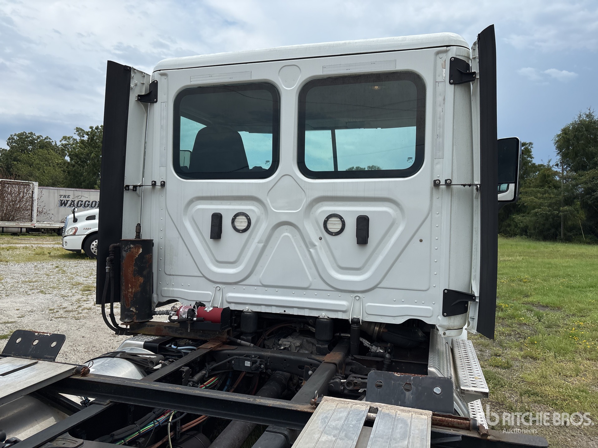 2020 Freightliner Cascadia 113