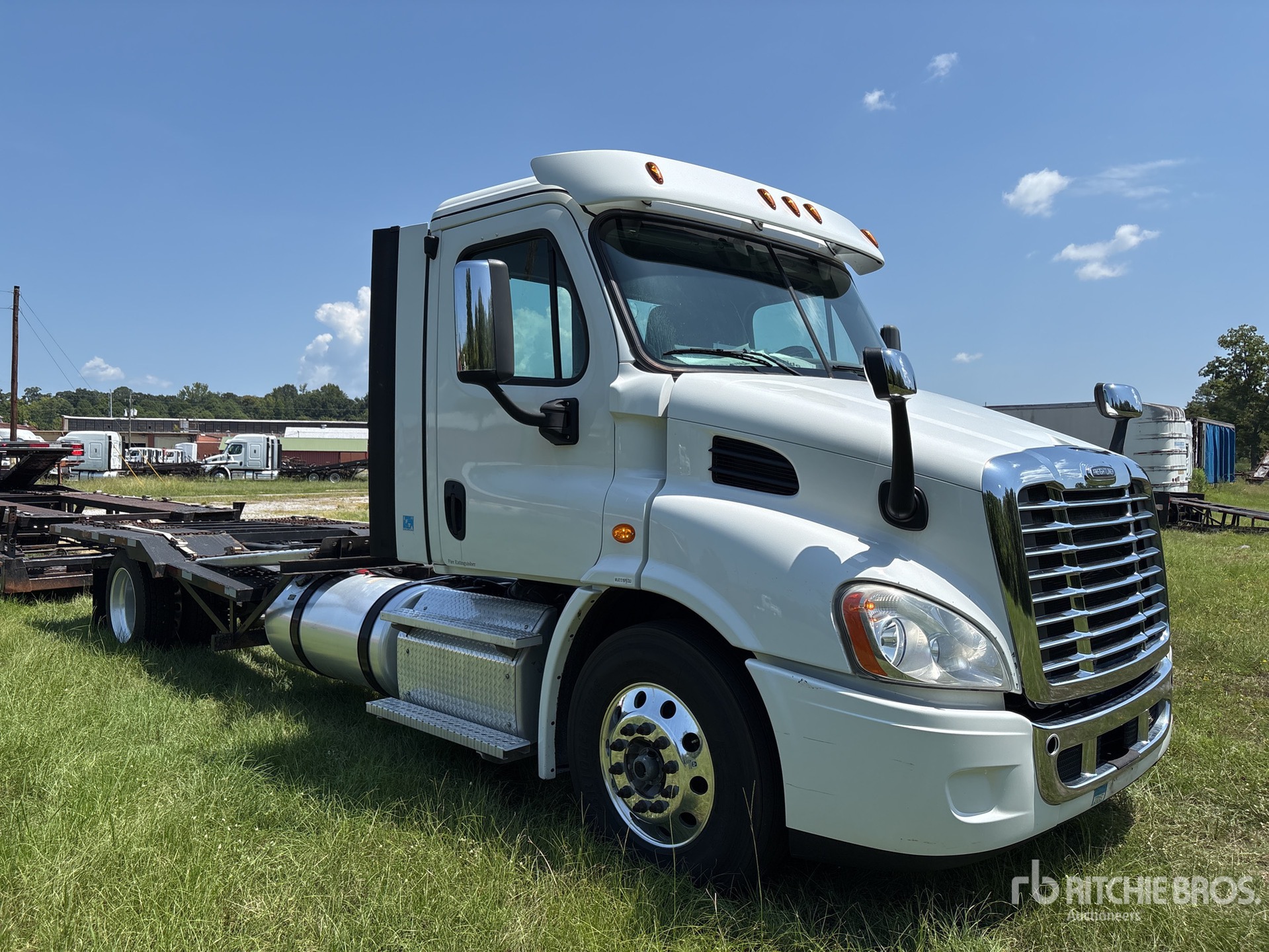 2020 Freightliner Cascadia 113