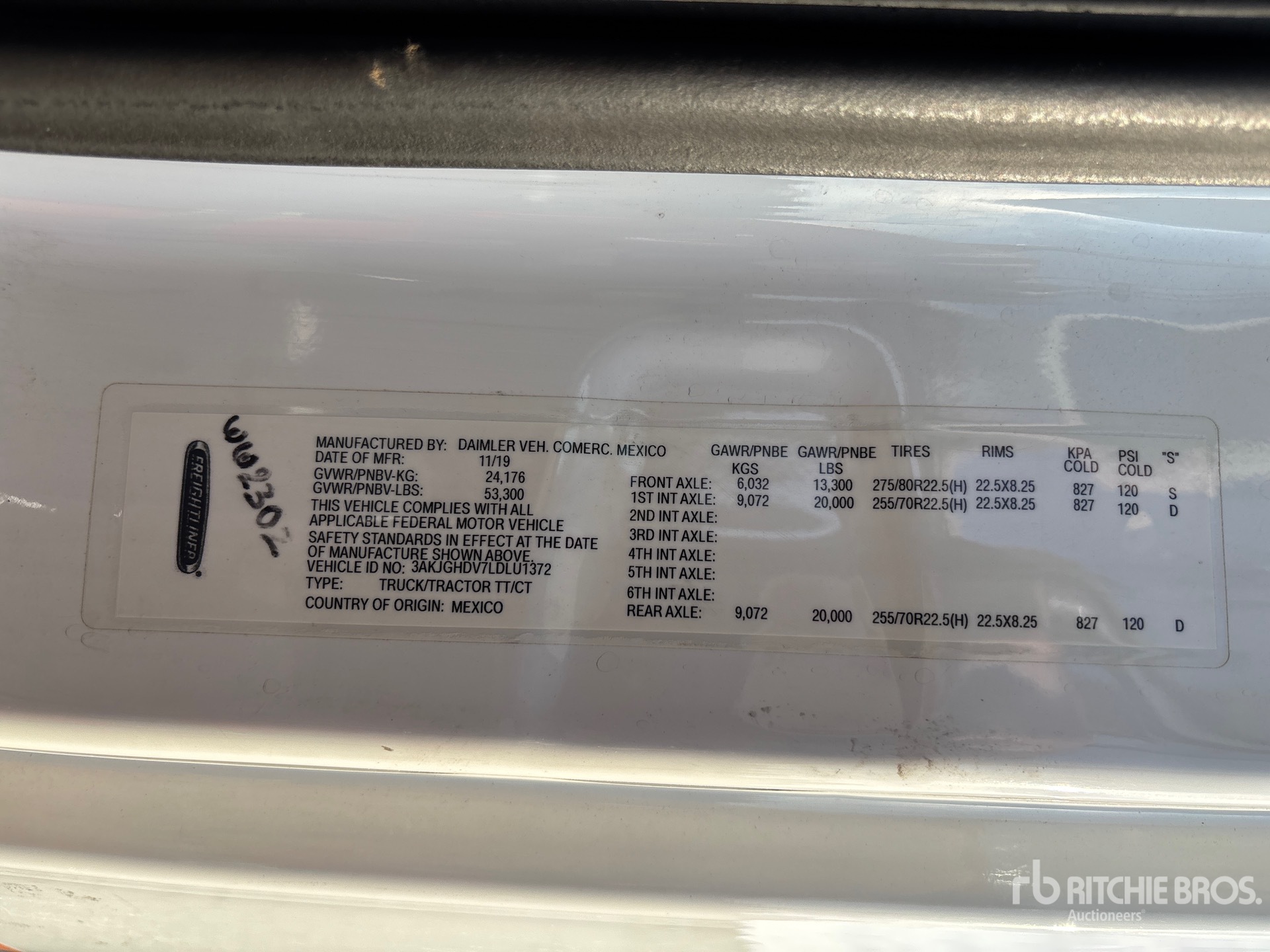 2020 Freightliner Cascadia 113