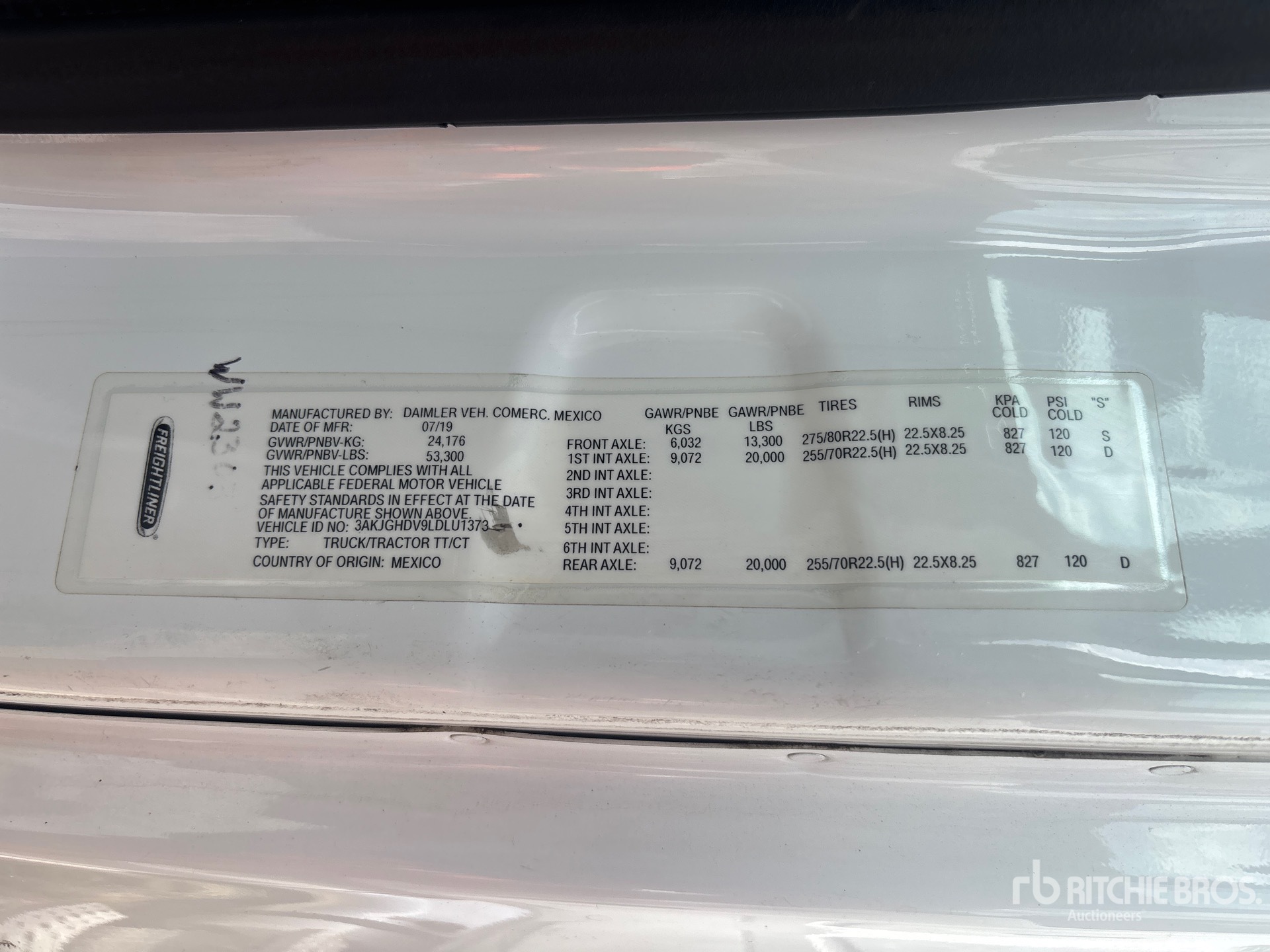 2020 Freightliner Cascadia 113