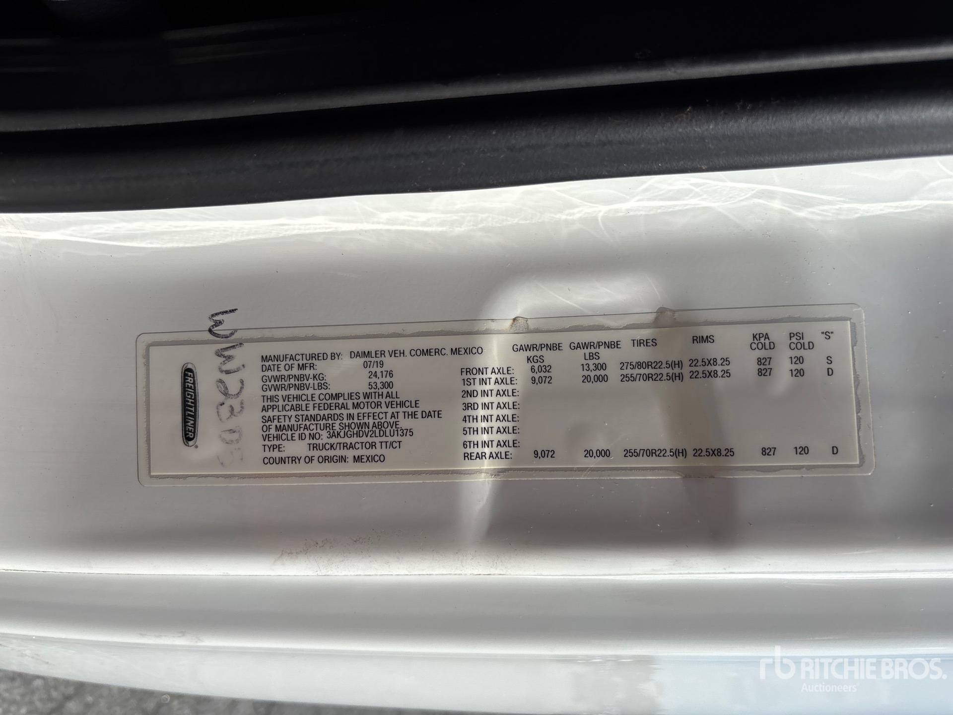 2020 Freightliner Cascadia 113