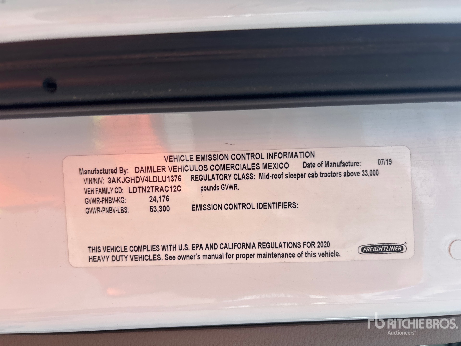 2020 Freightliner Cascadia 113