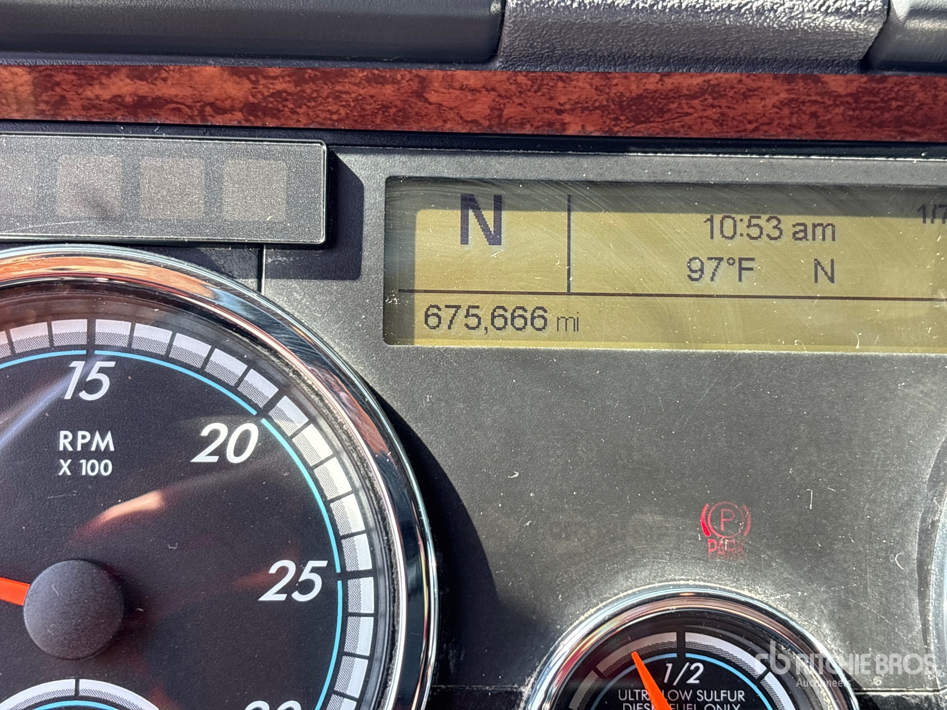 2020 Freightliner Cascadia 113