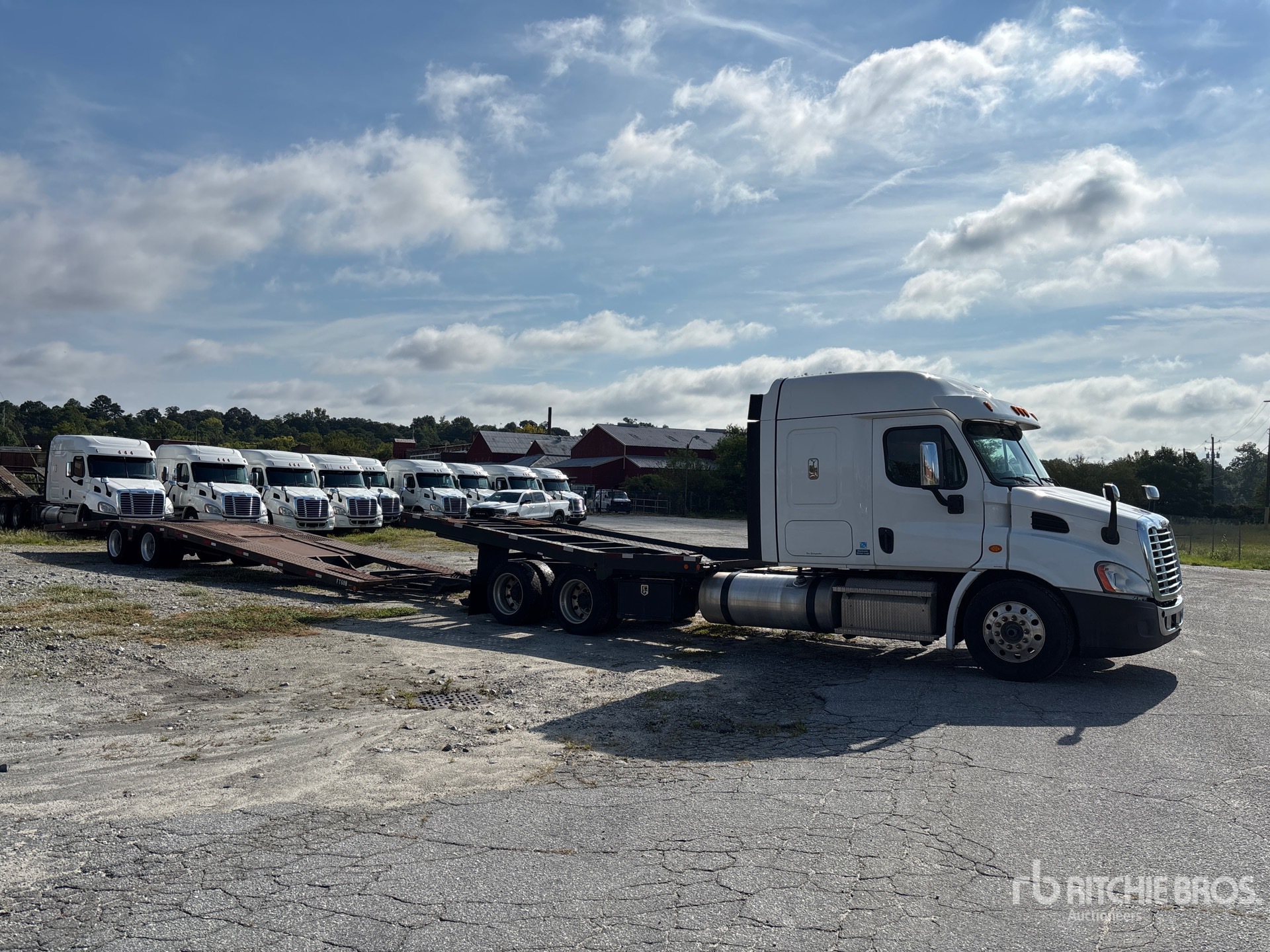 2020 Freightliner Cascadia 113