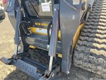 Hydraulics with Bucket Tilt Cylinders