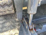 Chassis with Quick Coupler to Arms Pins