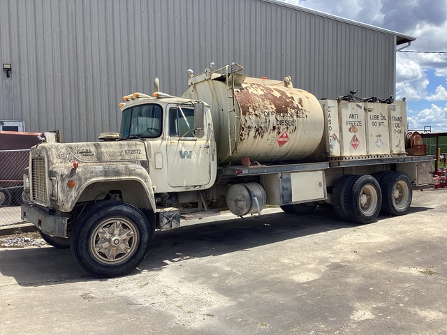 1987 Mack RD686S 6x4 Lube Truck
