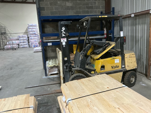 Yale GP050RGEUAE83.4 5000 lb Forklift