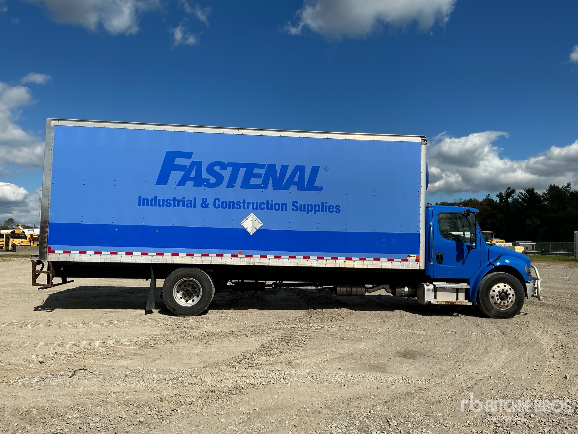 2022 Freightliner M2 106