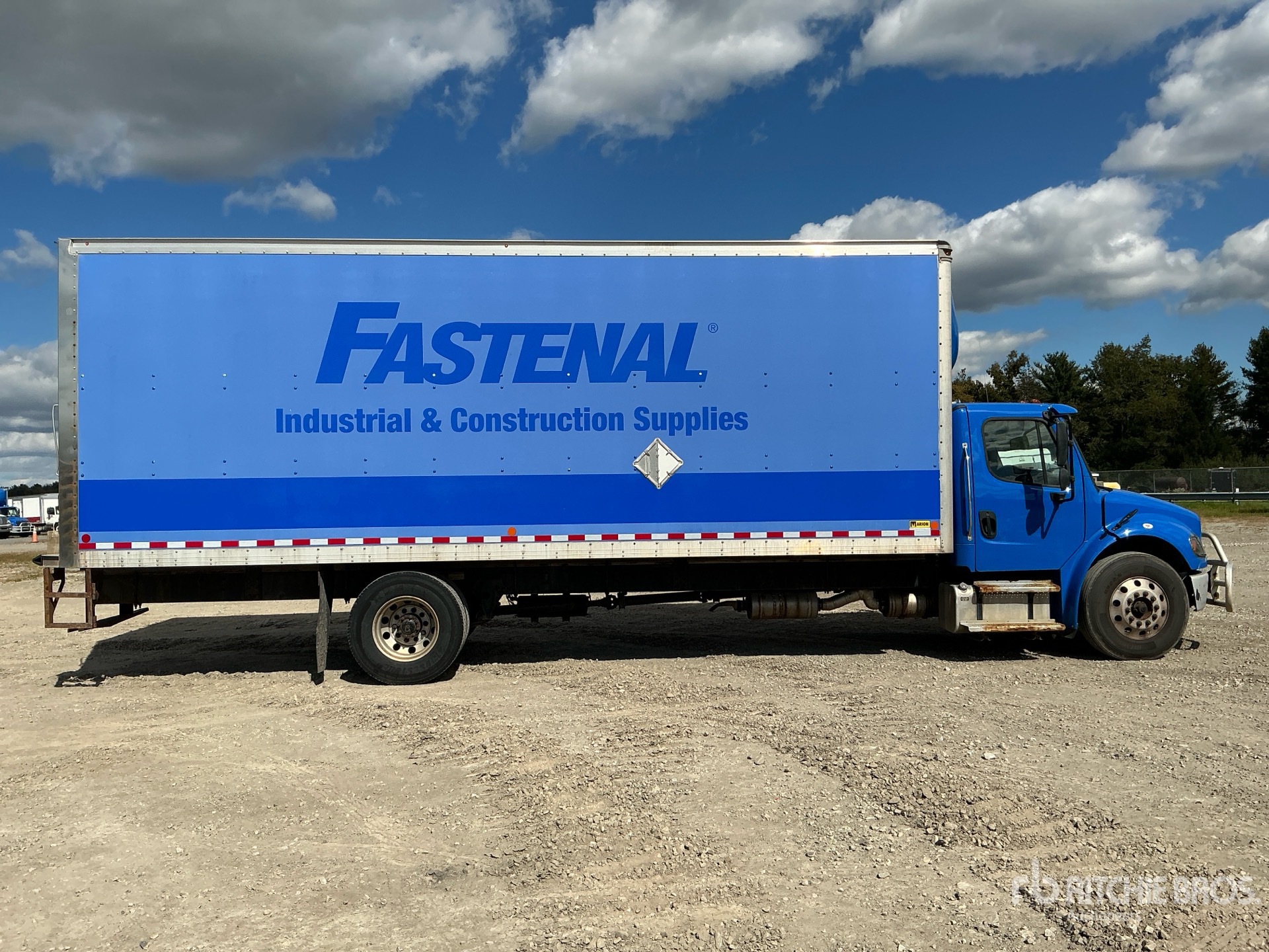 2022 Freightliner M2 106