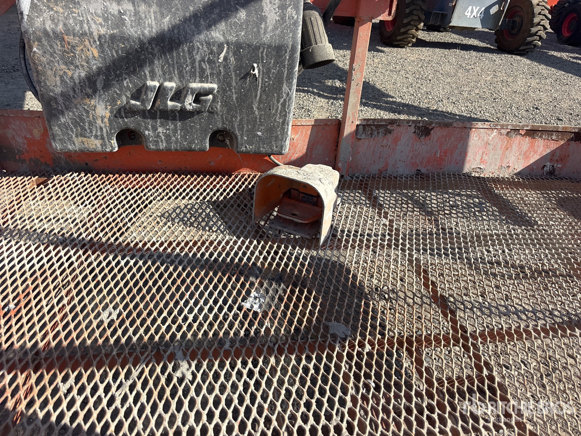 2015 JLG 800S