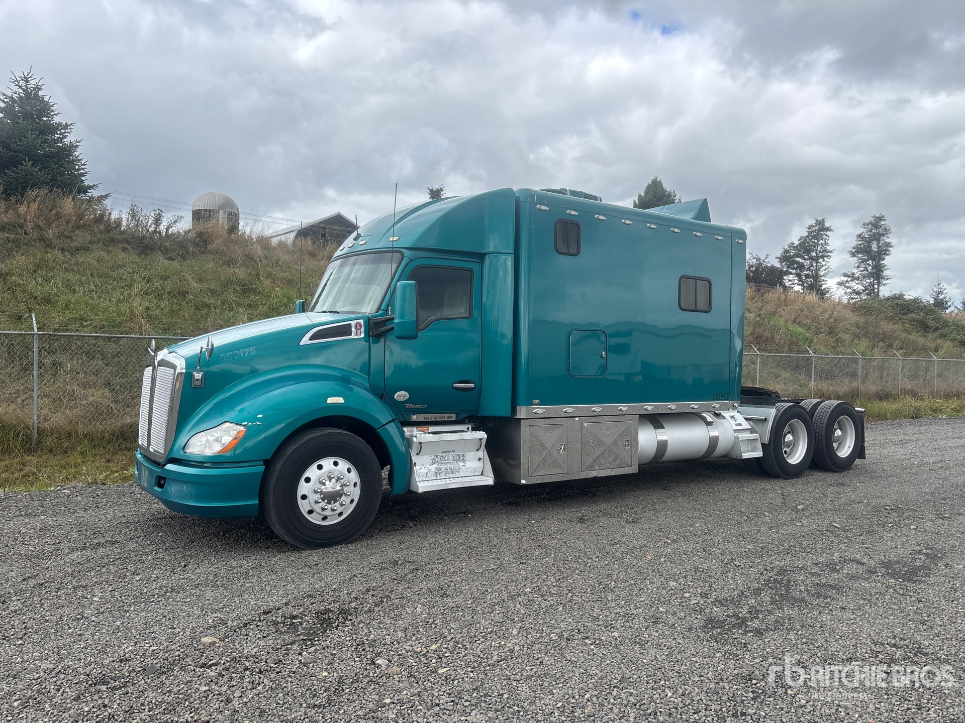 Photo of 2015 Kenworth T680