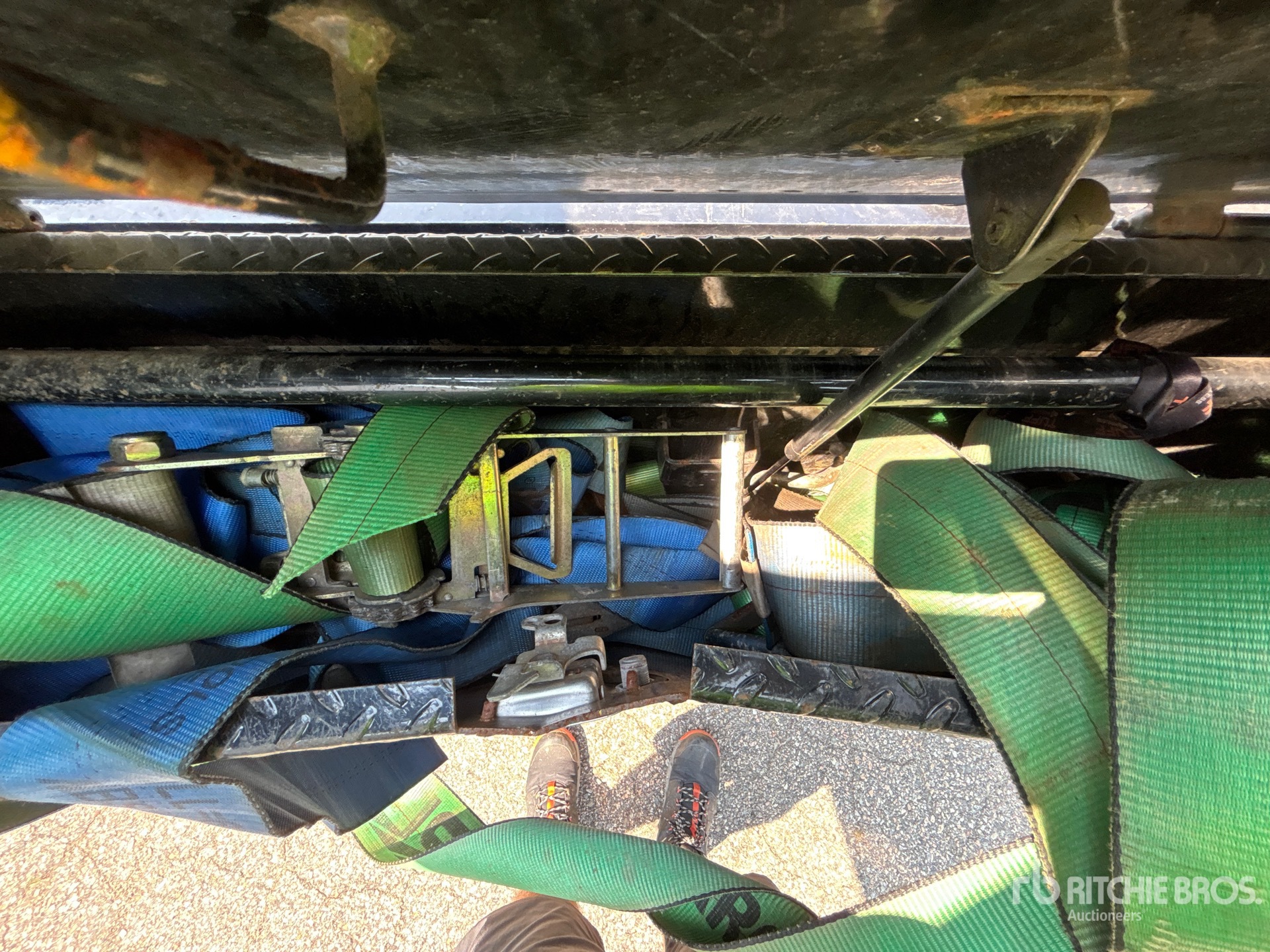2024 Delco 14790 lb 40 ft T/A Gooseneck