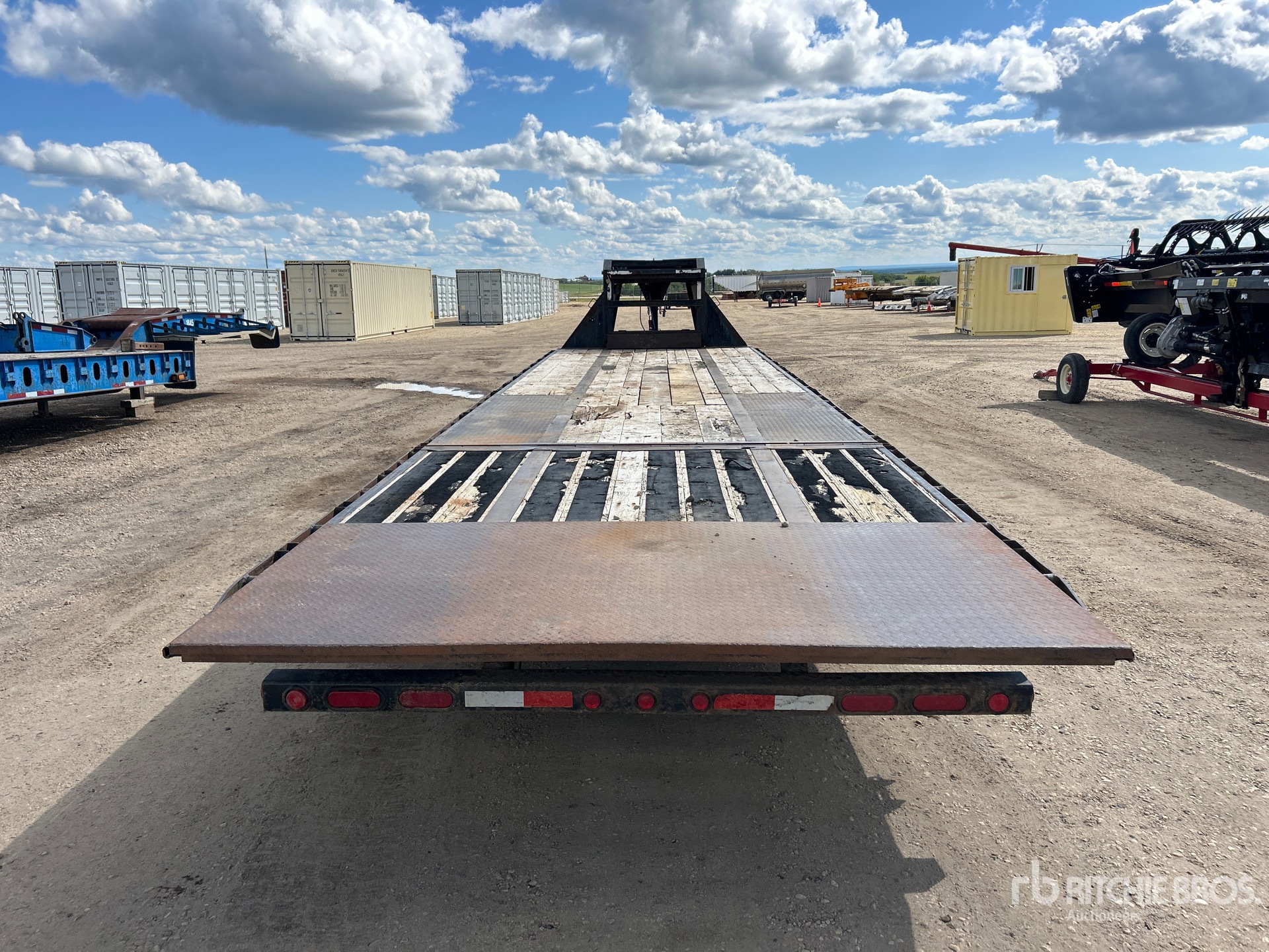 2018 Load Trail 15620 lb 32 ft T/A