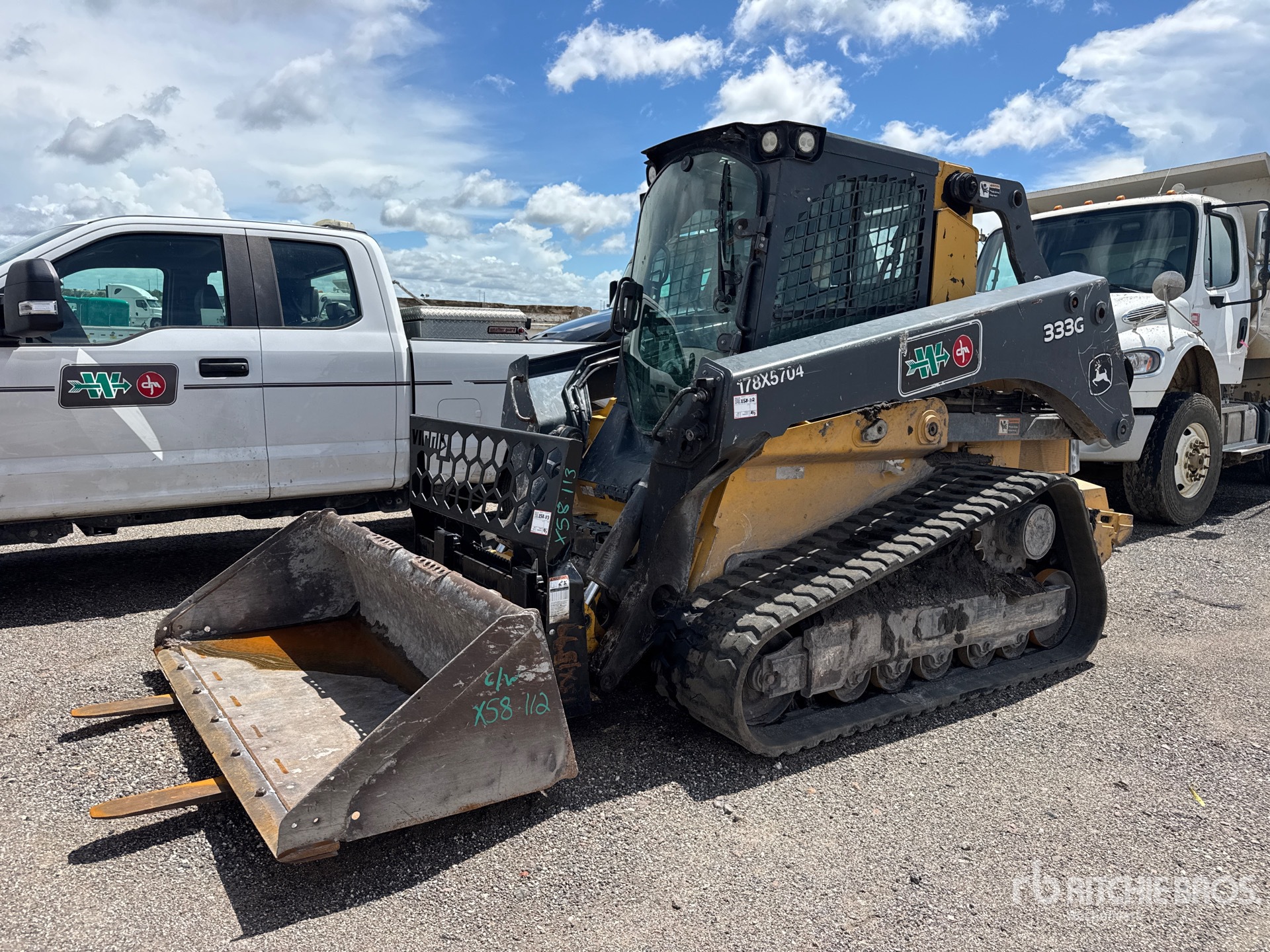 Photo of a 2019 John Deere 333G