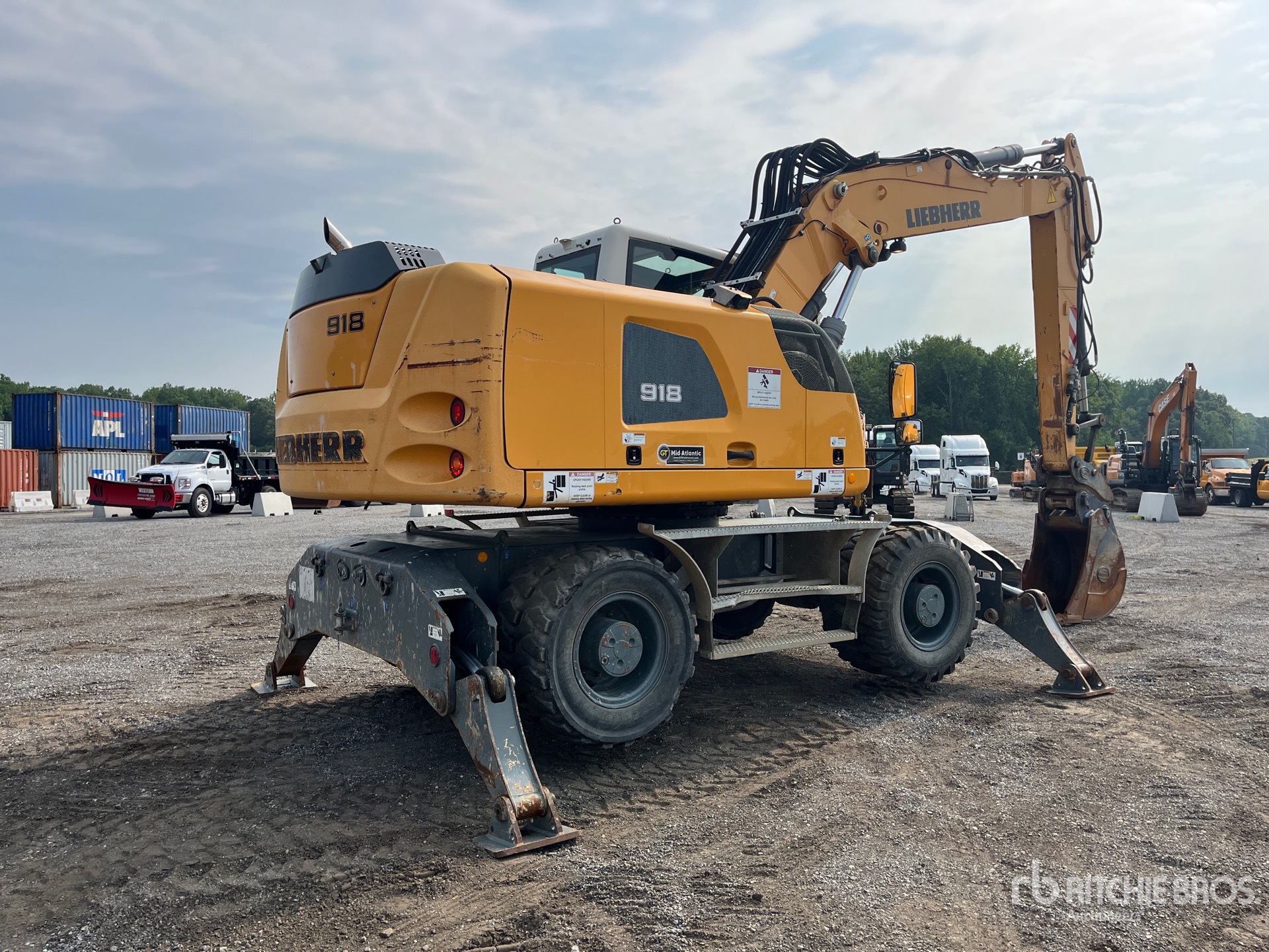 General Appearance with Picture, Right Rear Corner