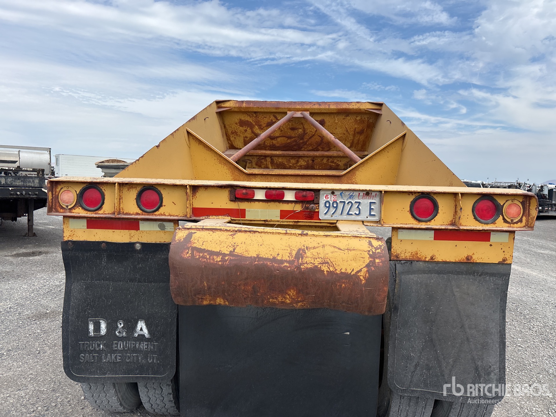 1974 Load King 35 ft T/A