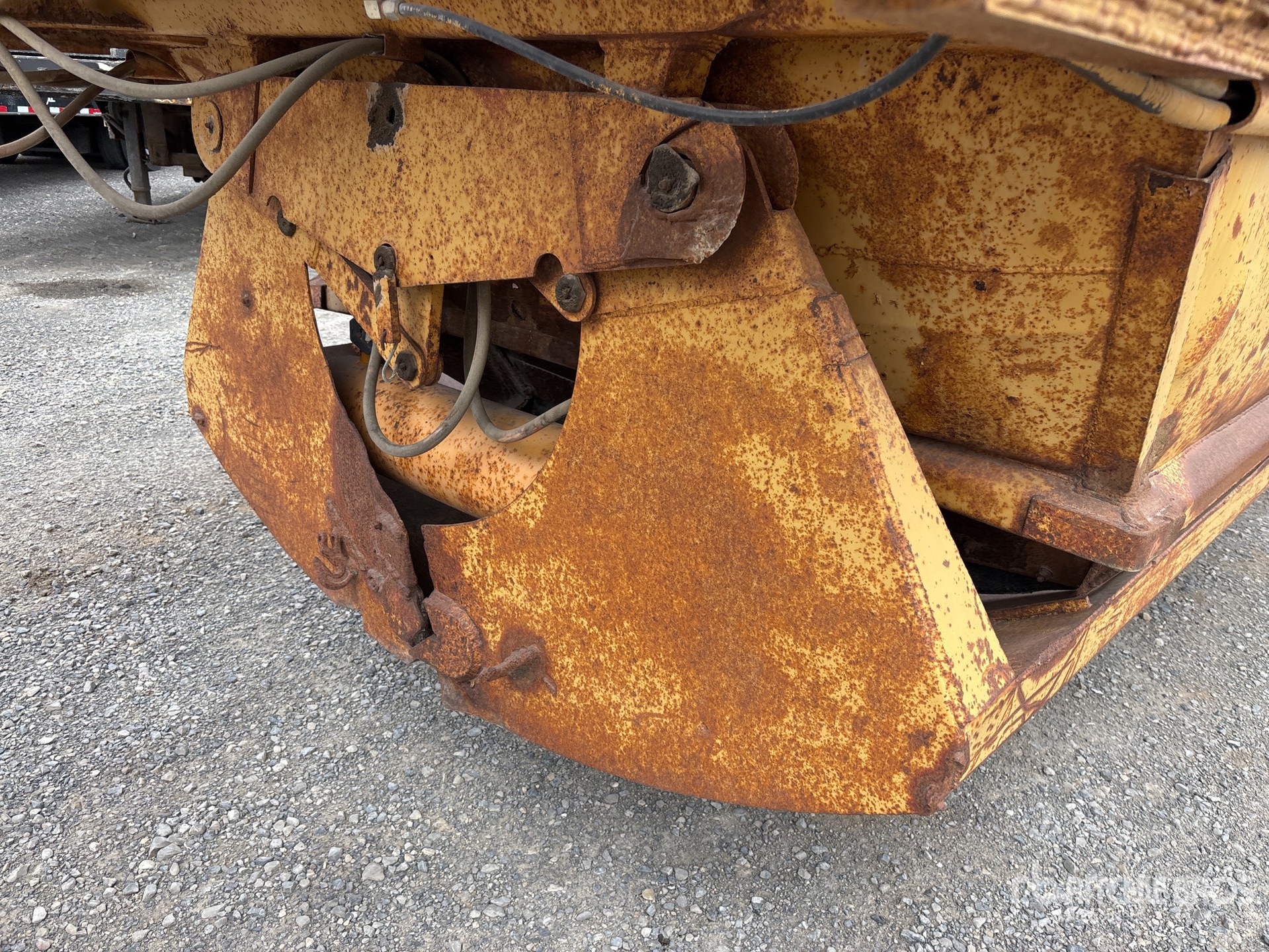 1974 Load King 35 ft T/A