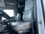 Cab with Seats/armrests