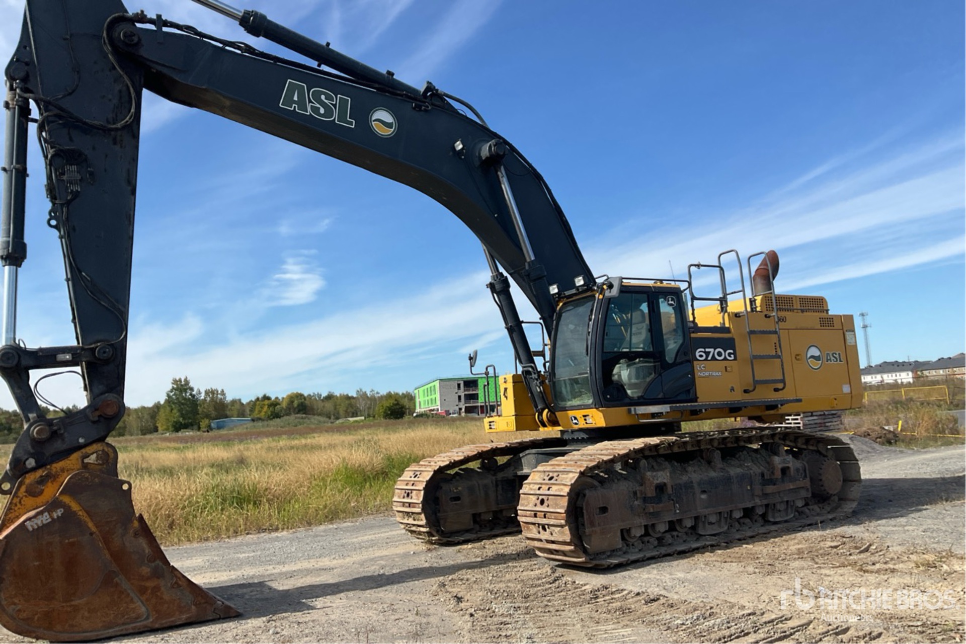 2018 John Deere 670G LC