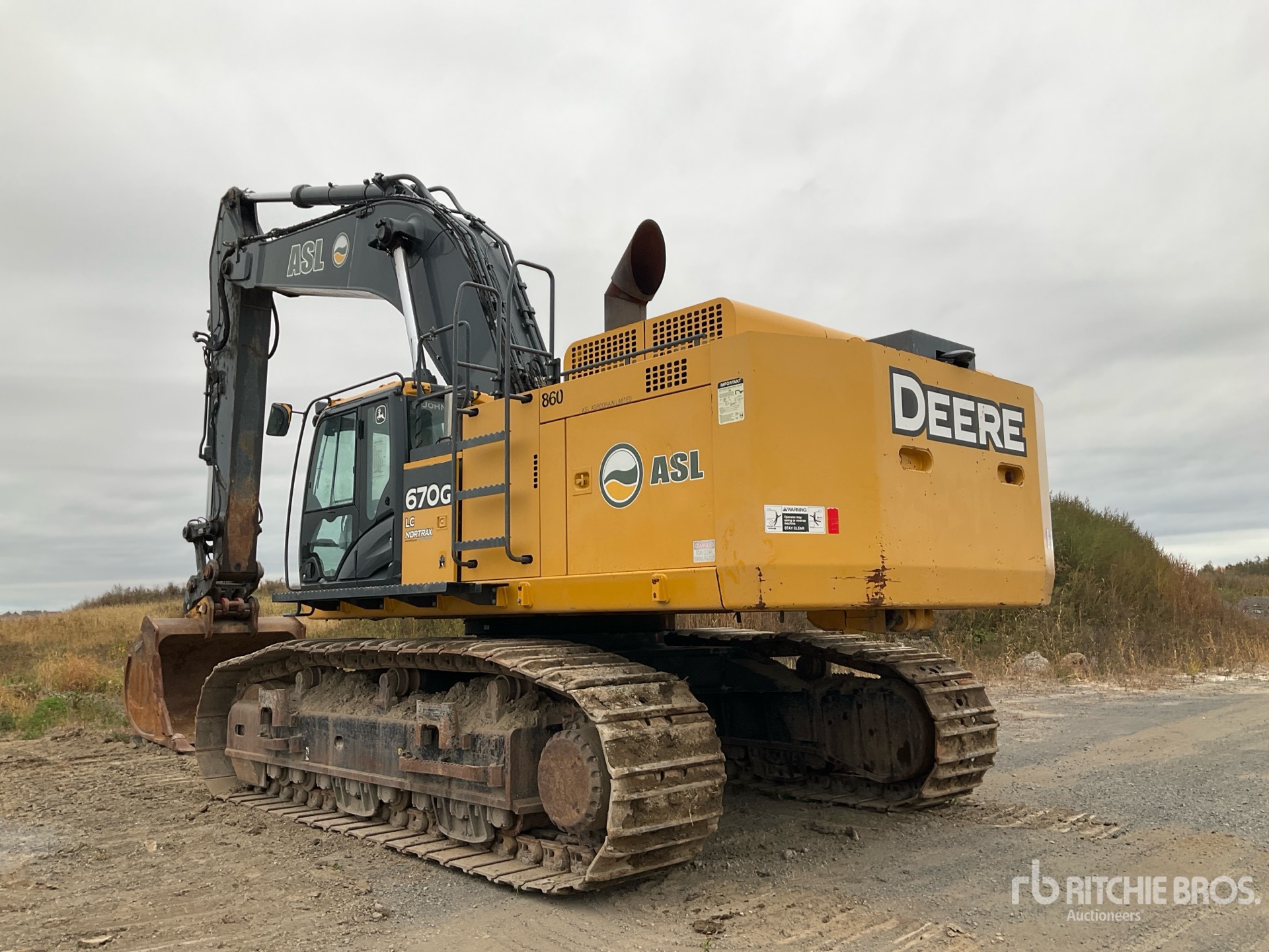 2018 John Deere 670G LC