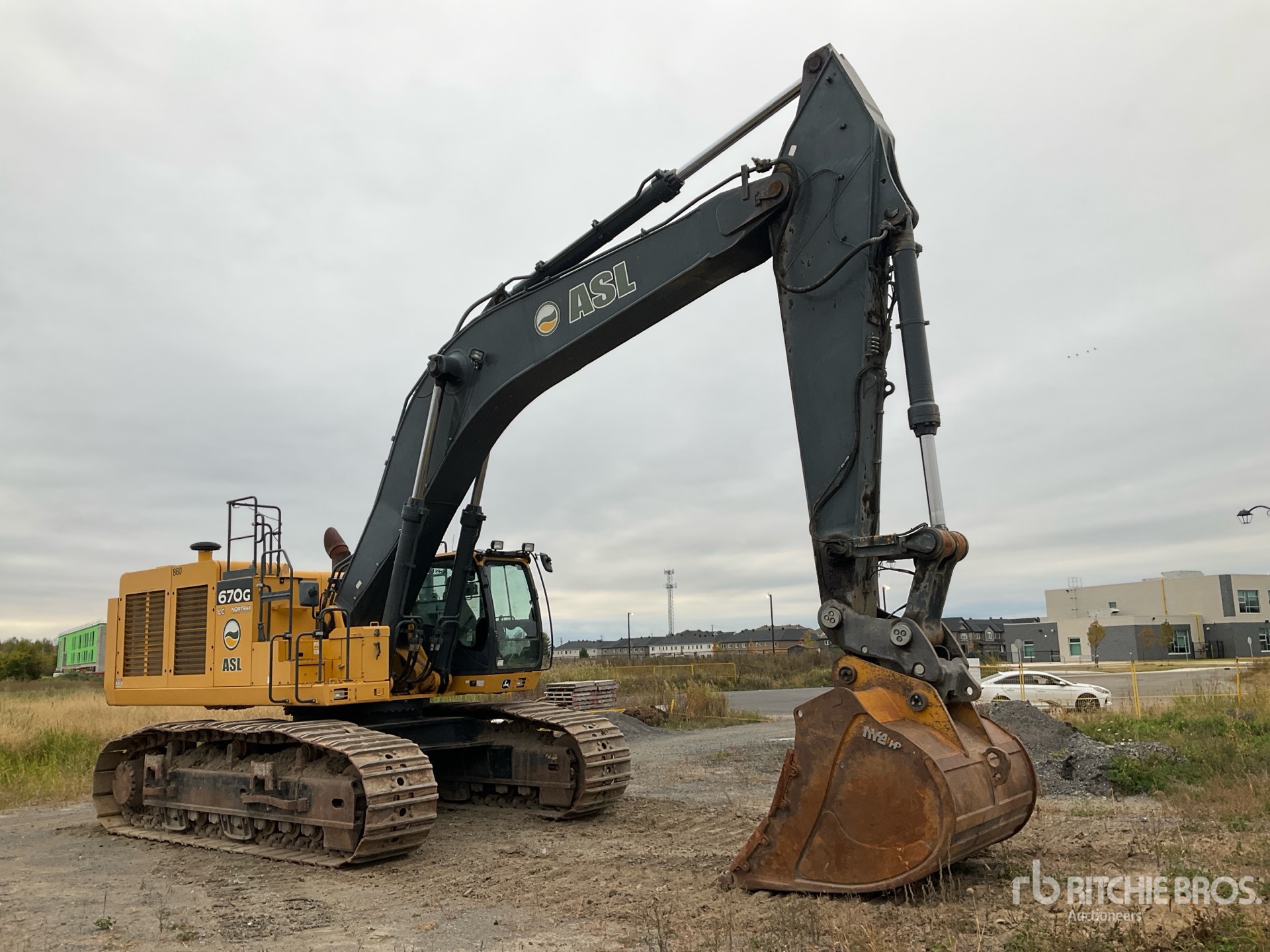 2018 John Deere 670G LC