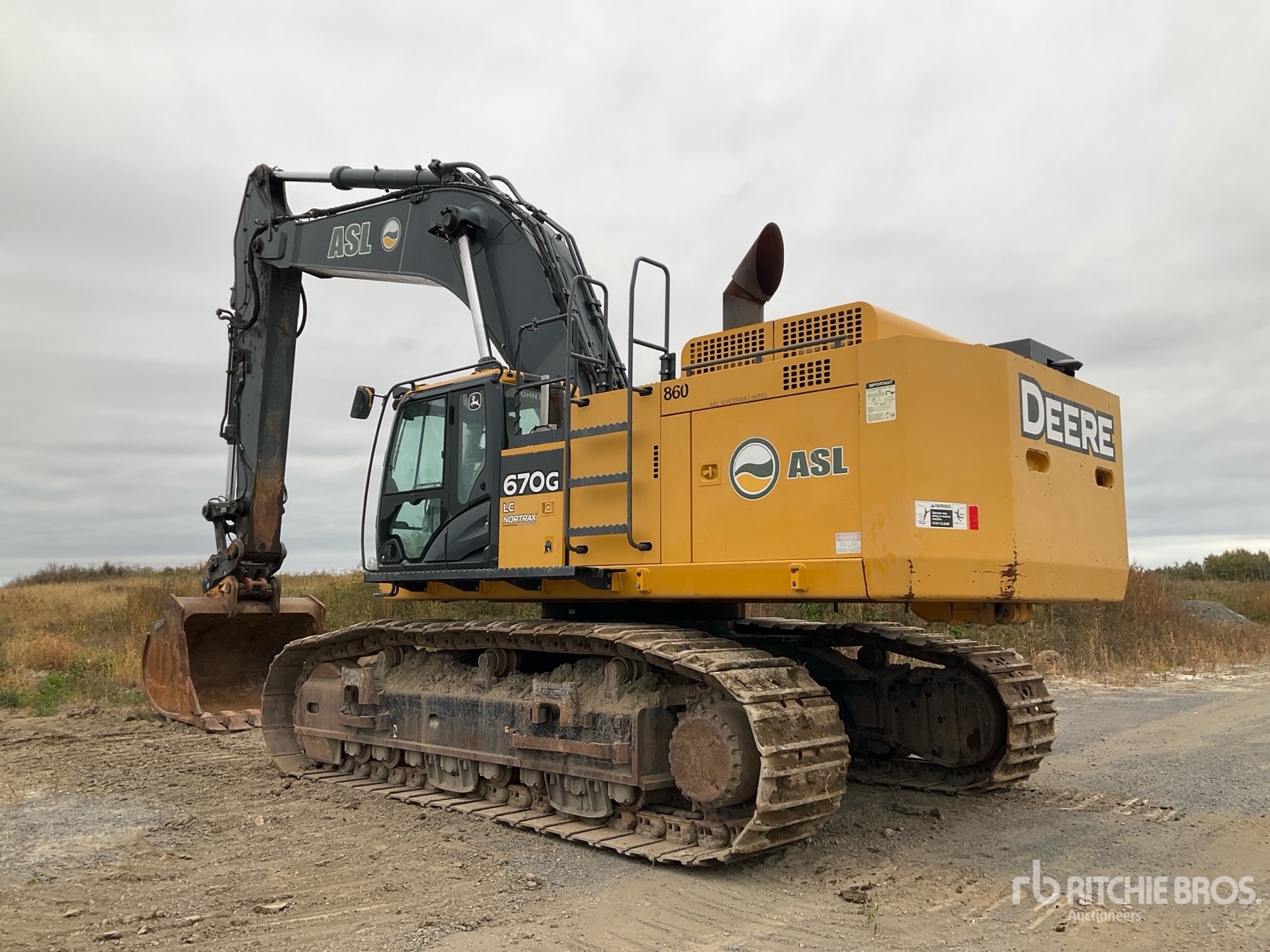 2018 John Deere 670G LC