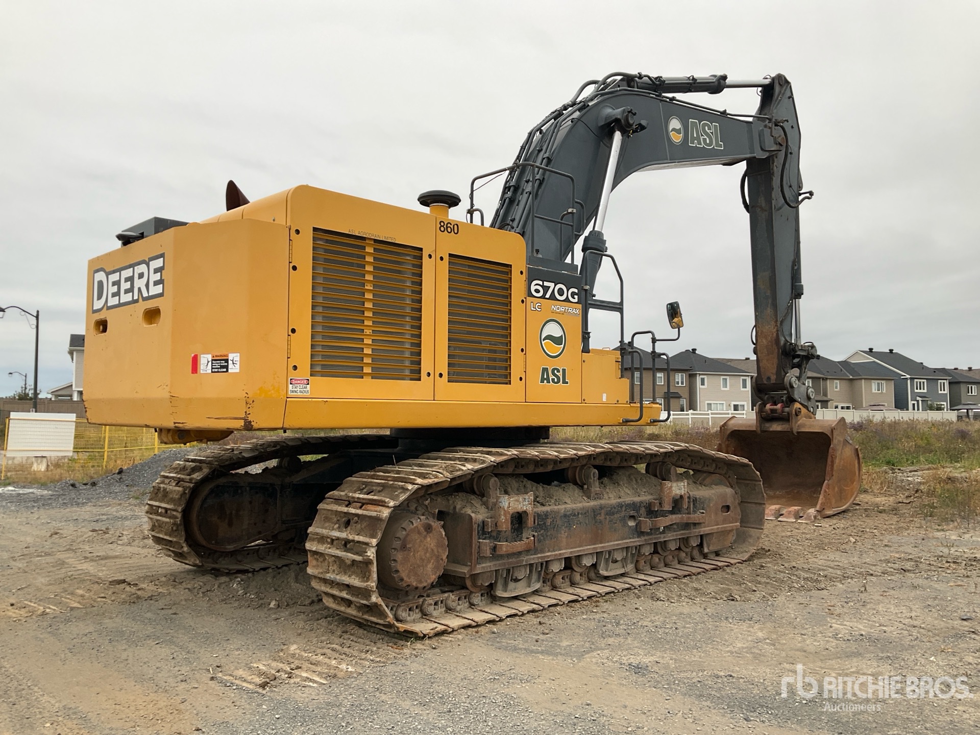 2018 John Deere 670G LC