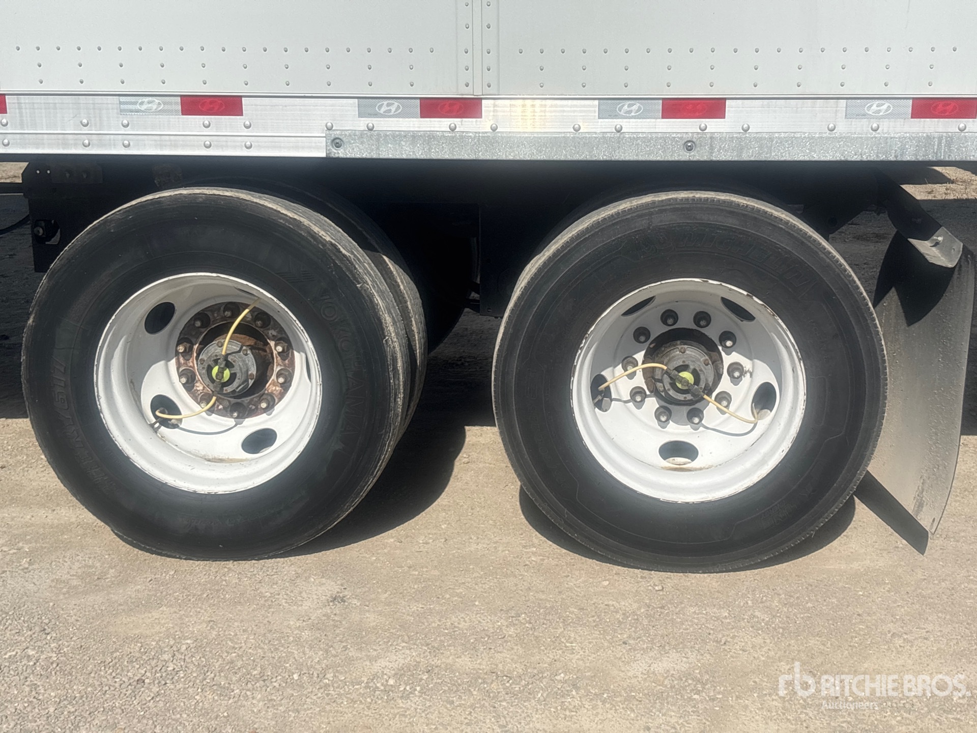 2023 Hyundai VC2530152-AJS