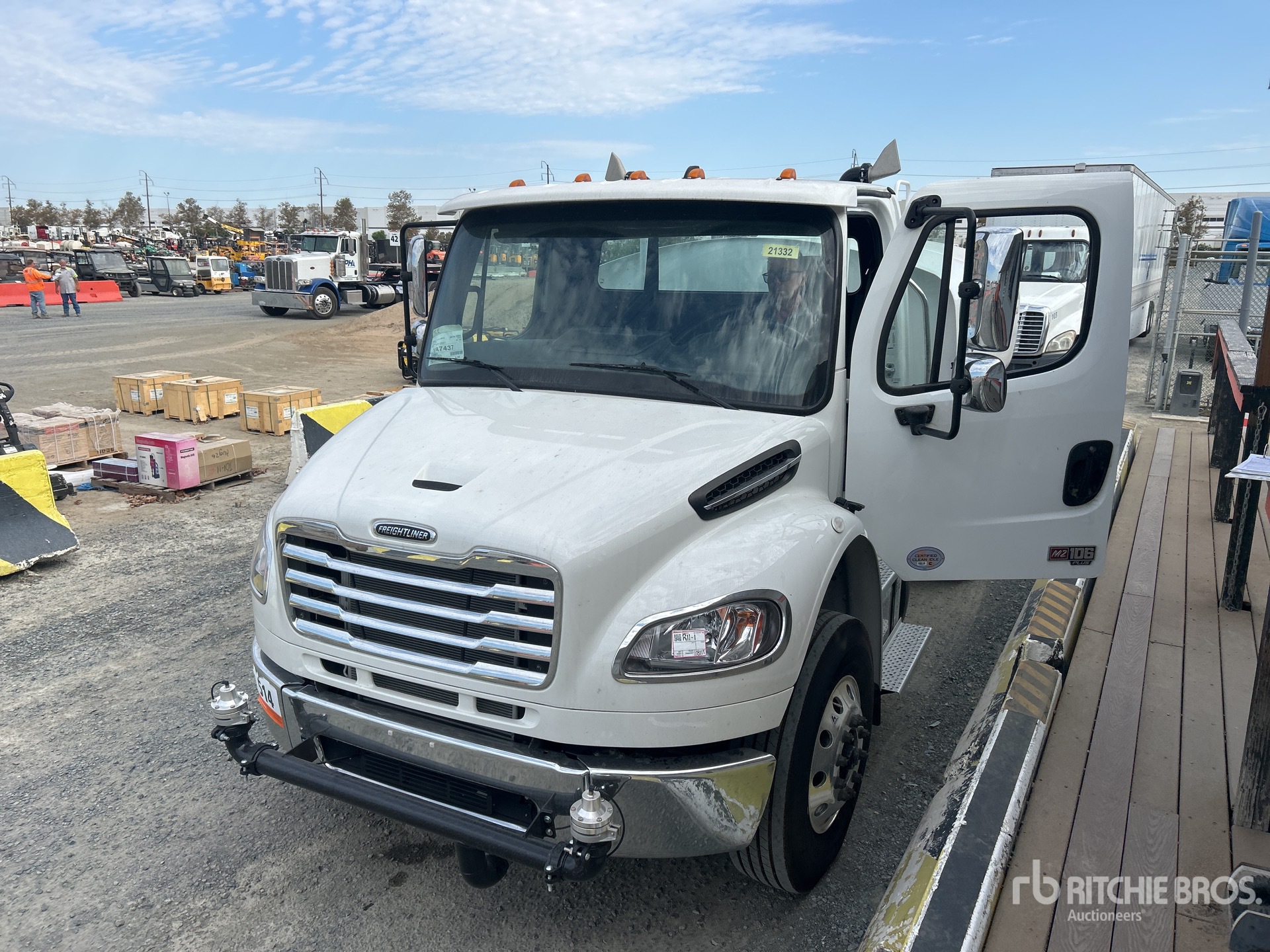 2024 Freightliner M2 106