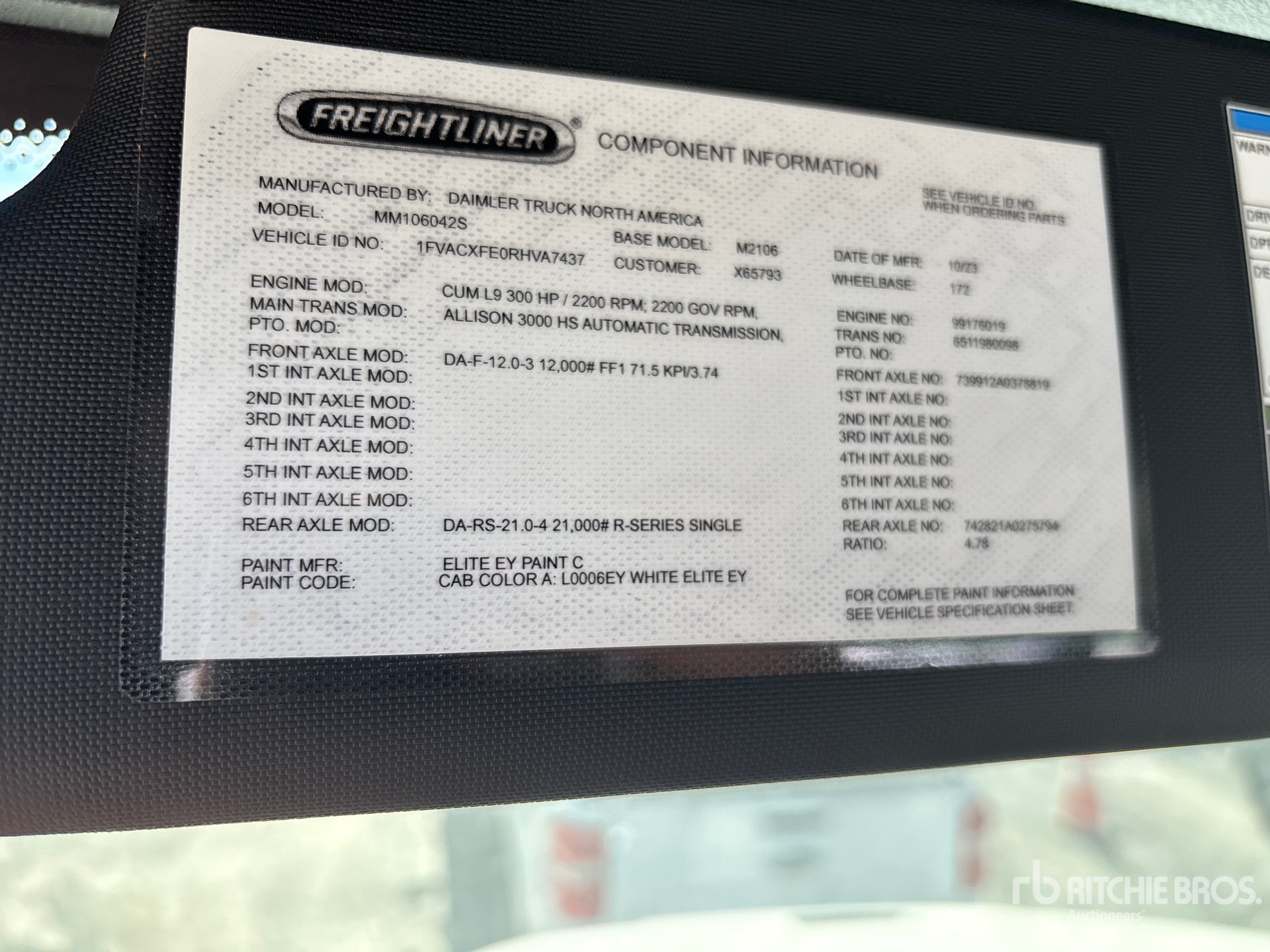 2024 Freightliner M2 106