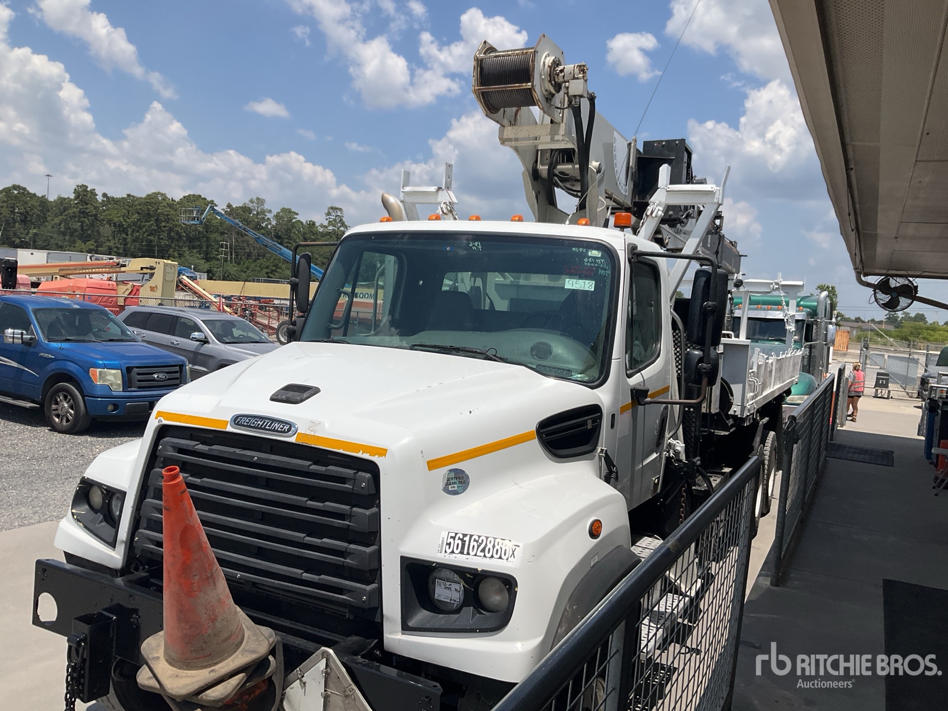 2015 Freightliner 114SD