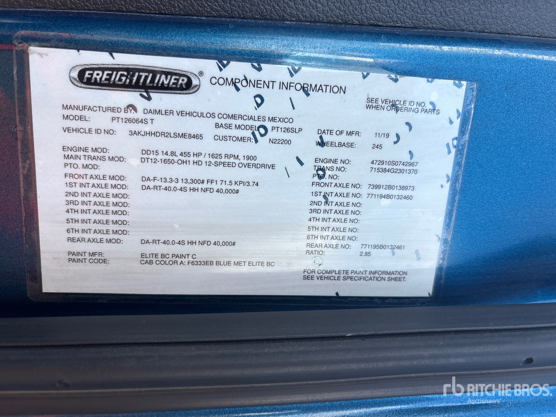 2020 Freightliner CASCADIA 126