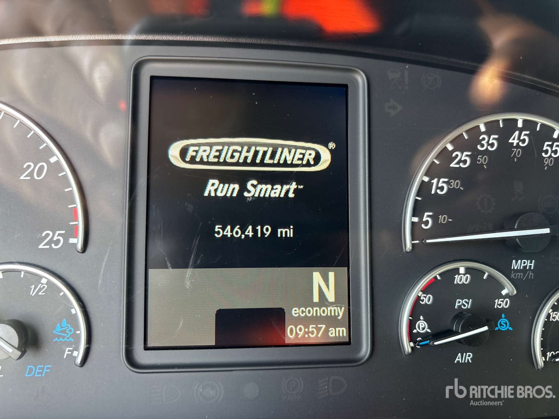 2020 Freightliner CASCADIA 126