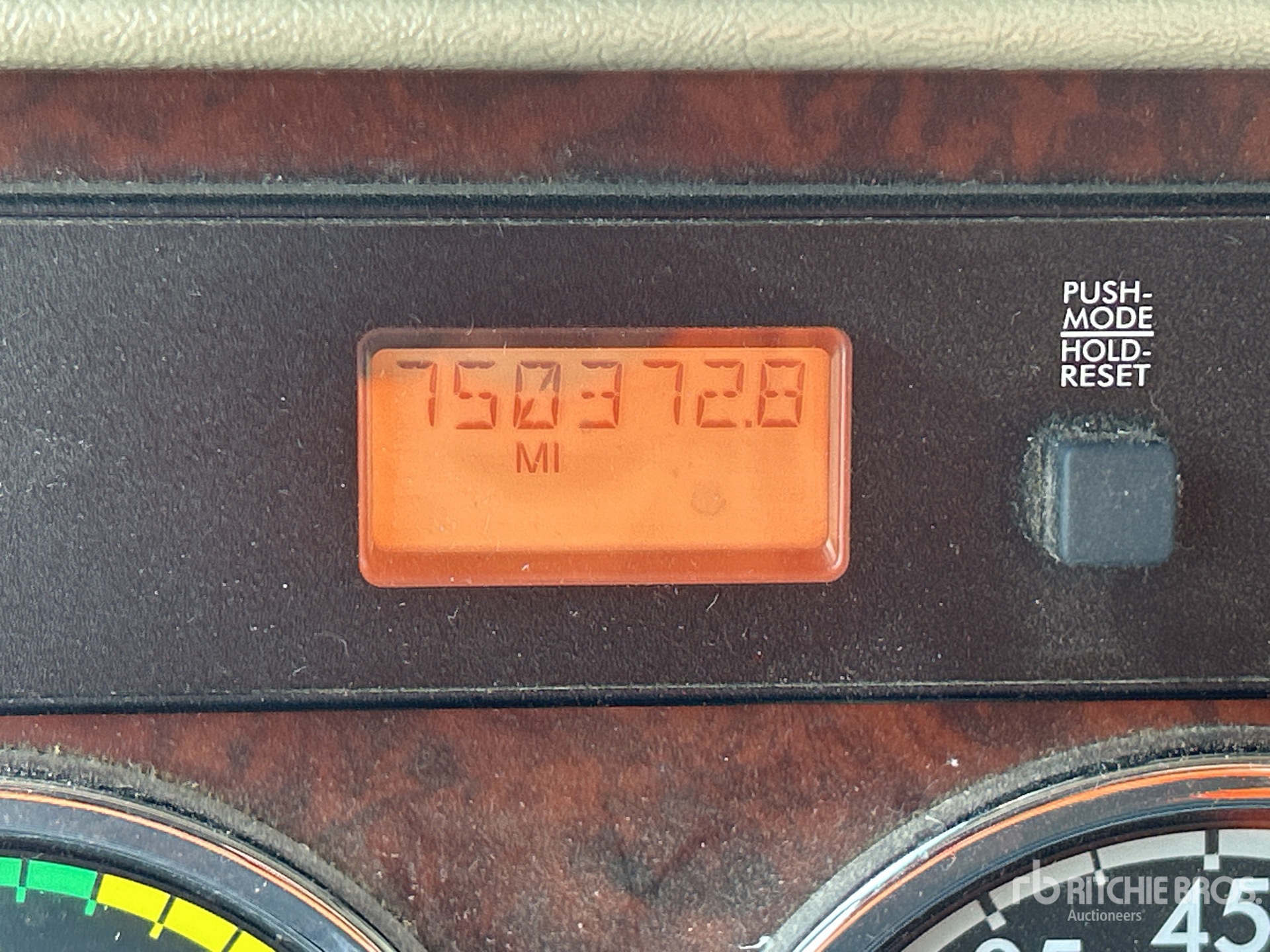 2007 Freightliner Columbia 112