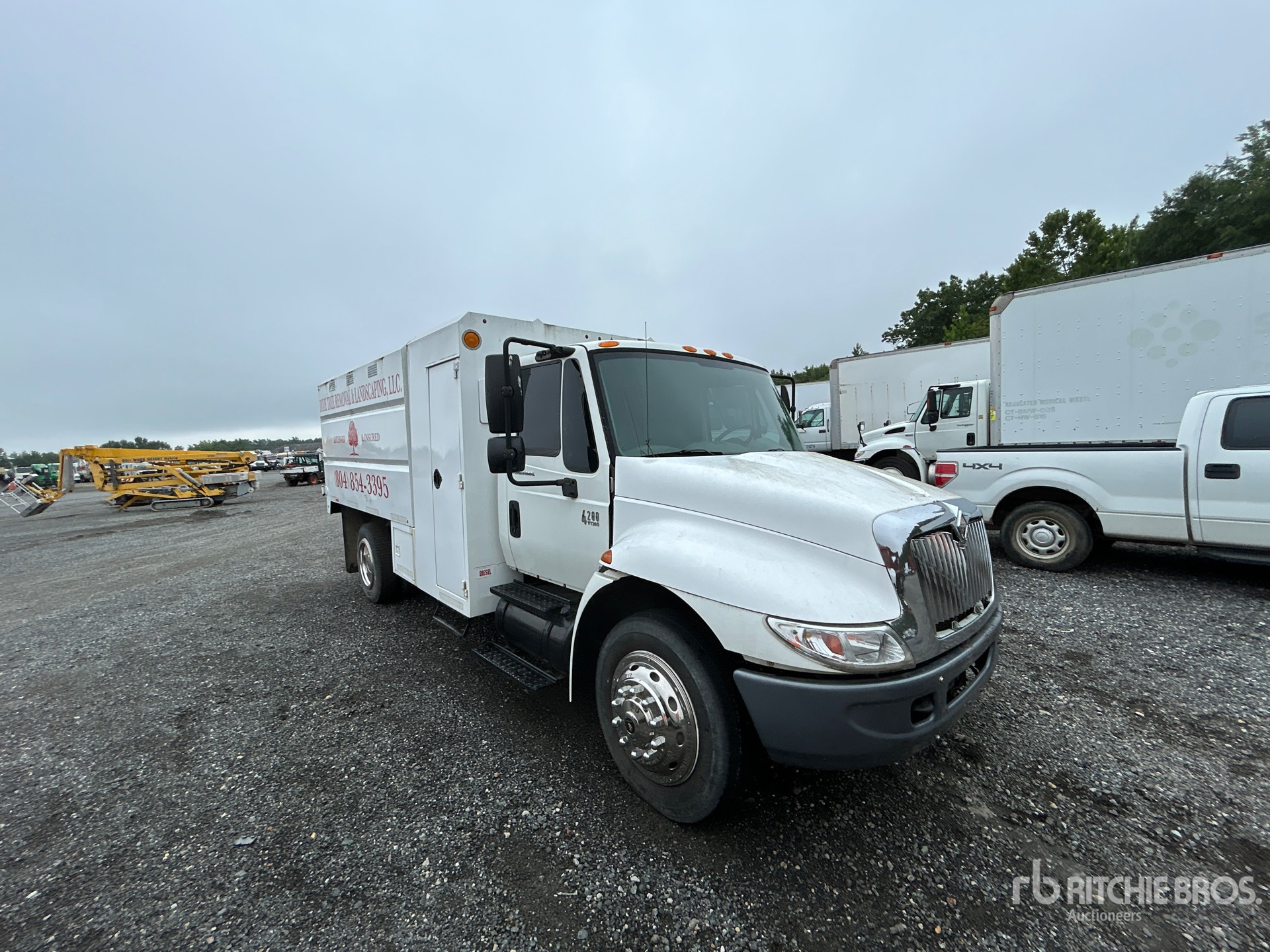 General Appearance with Picture, Right Front Corner