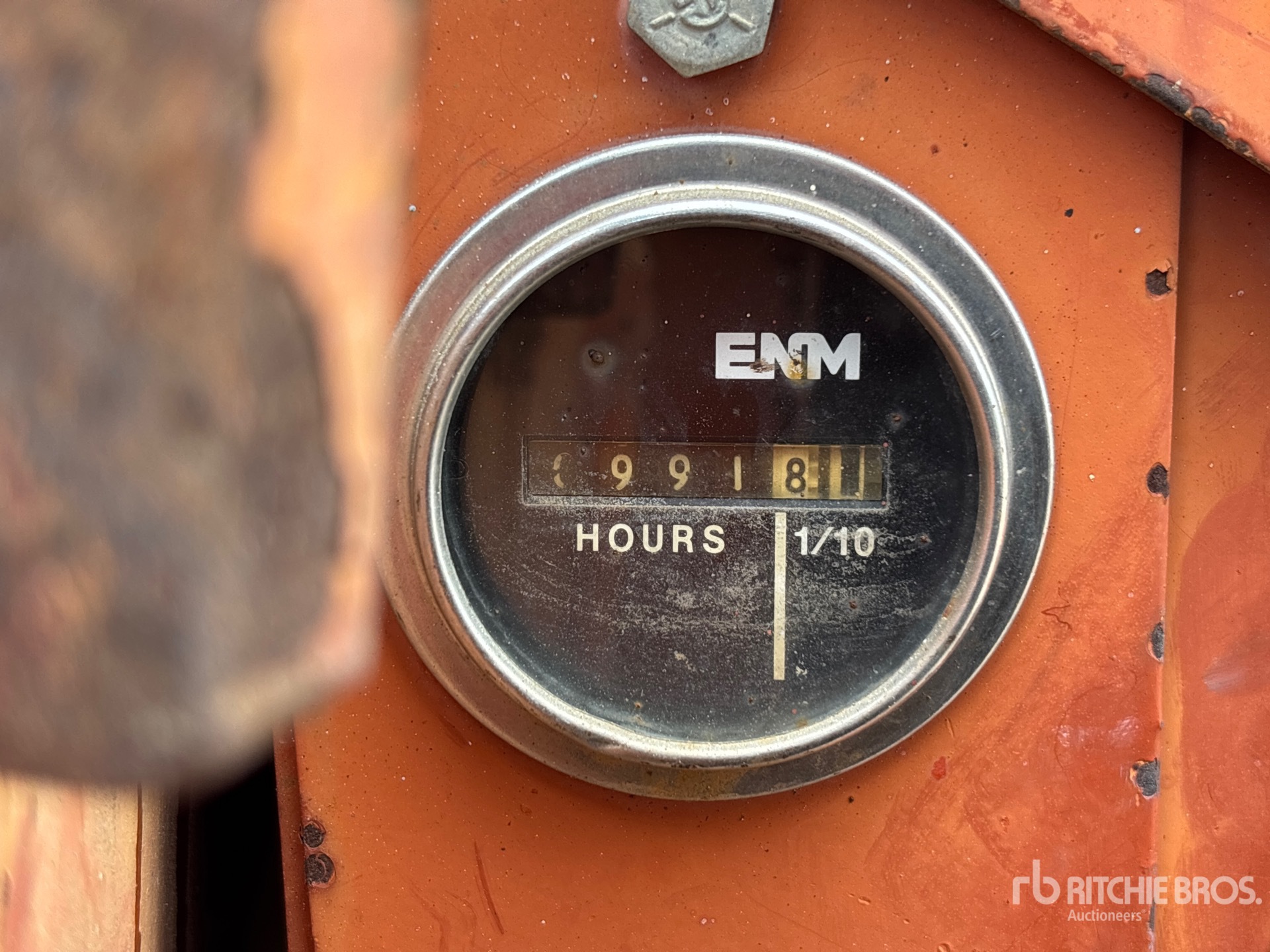 General Appearance with Hour Meter / Odometer
